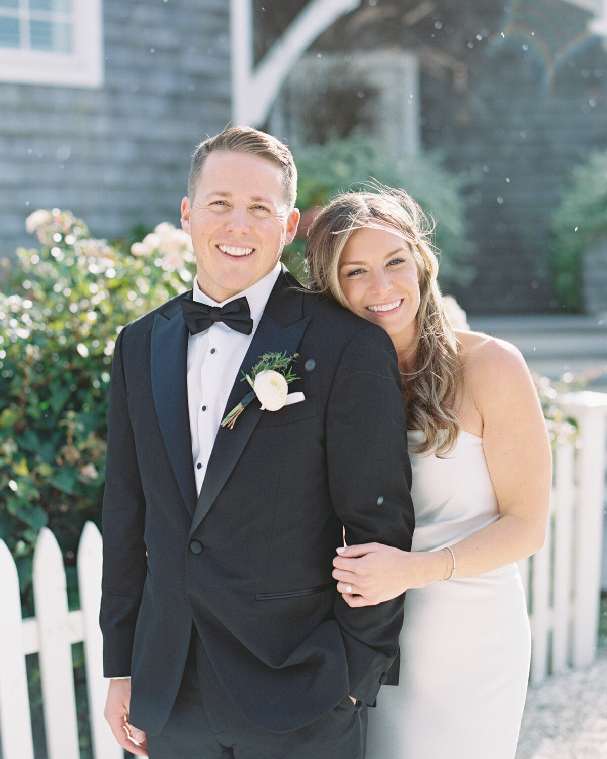 Emily March Photography Wilmington, North Carolina and Destination Wedding Engagement Photographer Heirloom Photography for Memorable Gatherings Light Airy Sentimental Imagery Images Weddings_Castle Hill Inn Wedding - 027