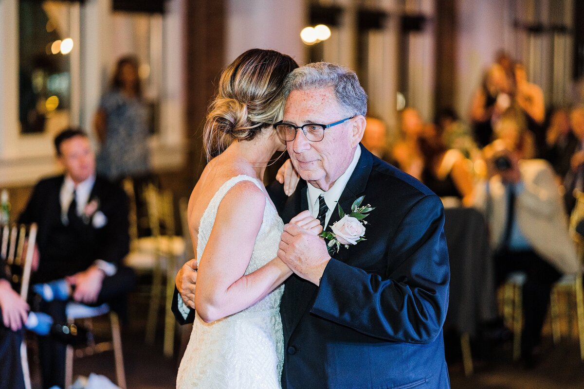 bride dance with father