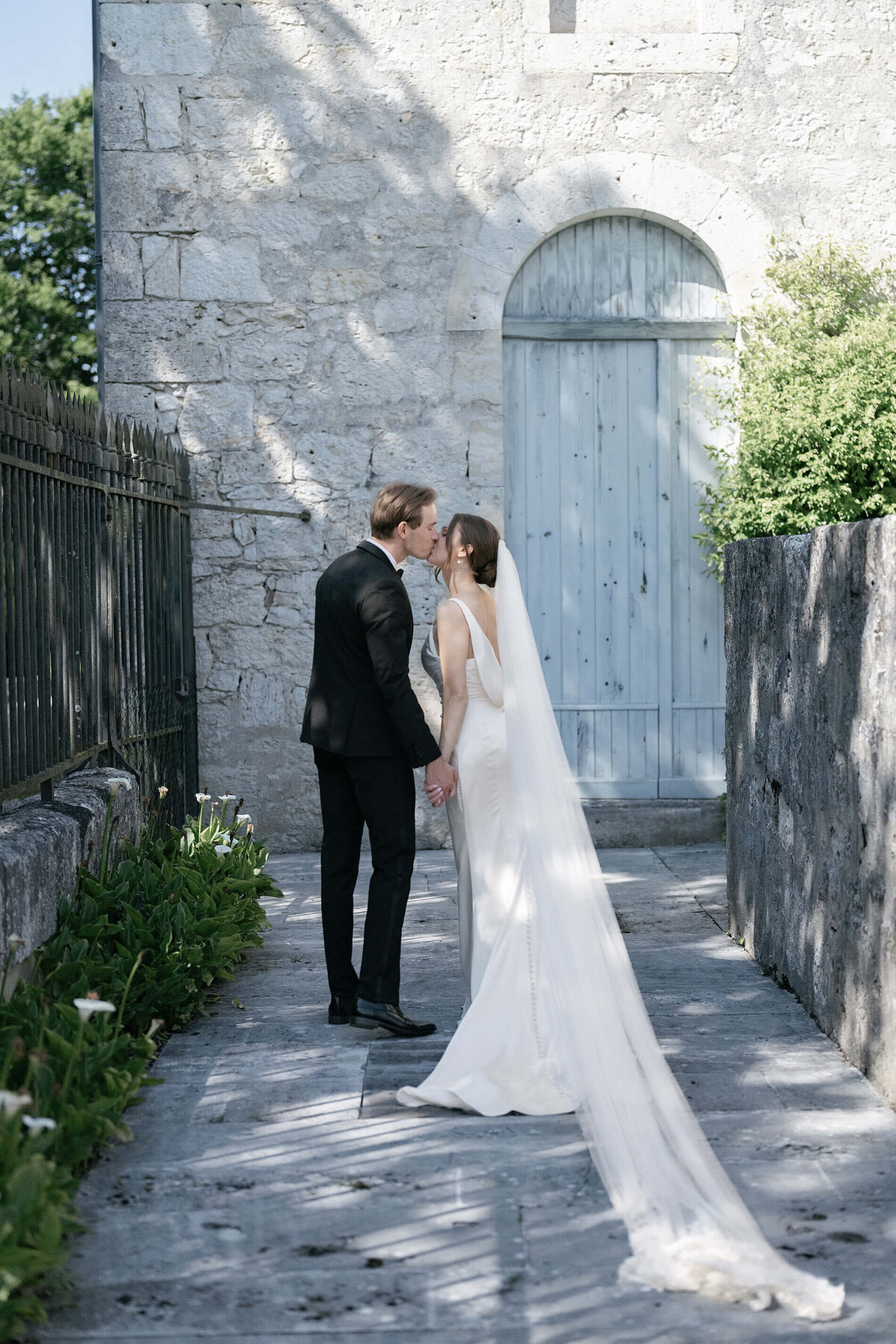 Bride and groom wedding photography