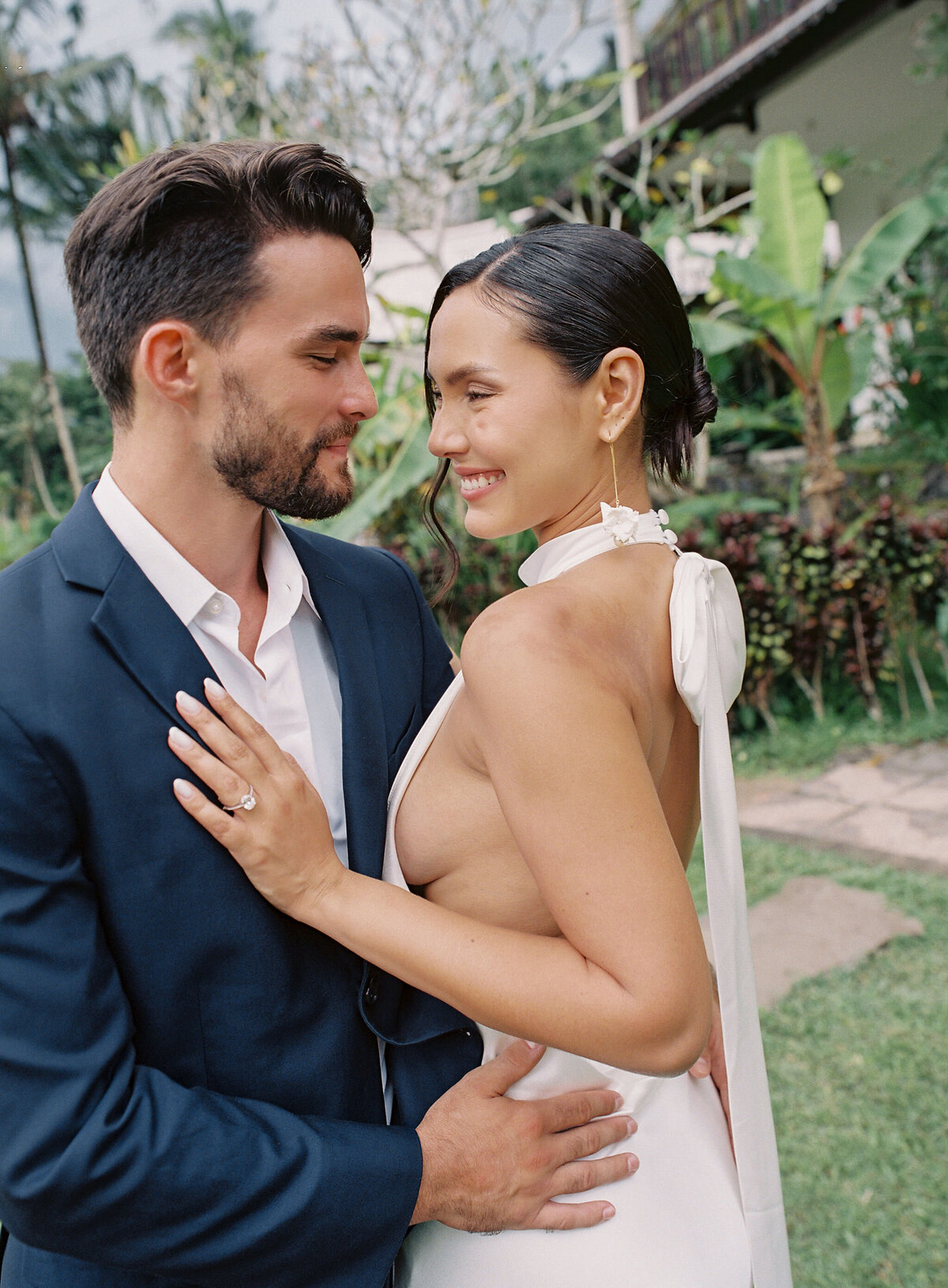 Vicki Grafton Bali Hide Out Villa Elopement Micro Wedding Photographer015