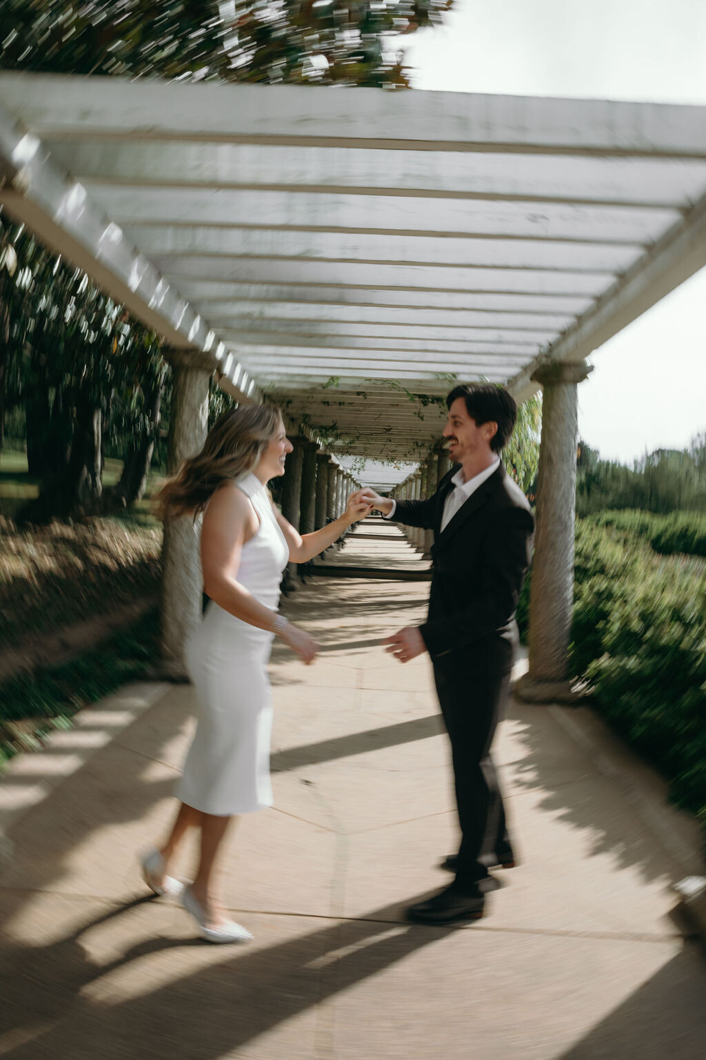 meredith-michel-photography-romantic-motion-engagement-richmond-va