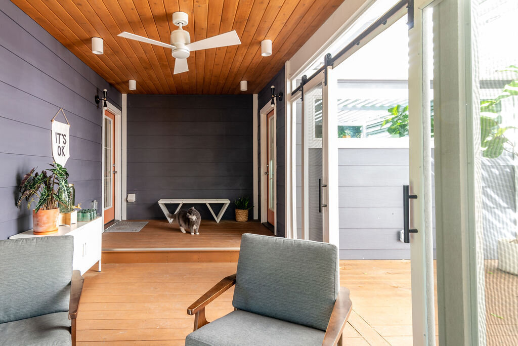 hello-home-modern-backyard-screened-porch-9