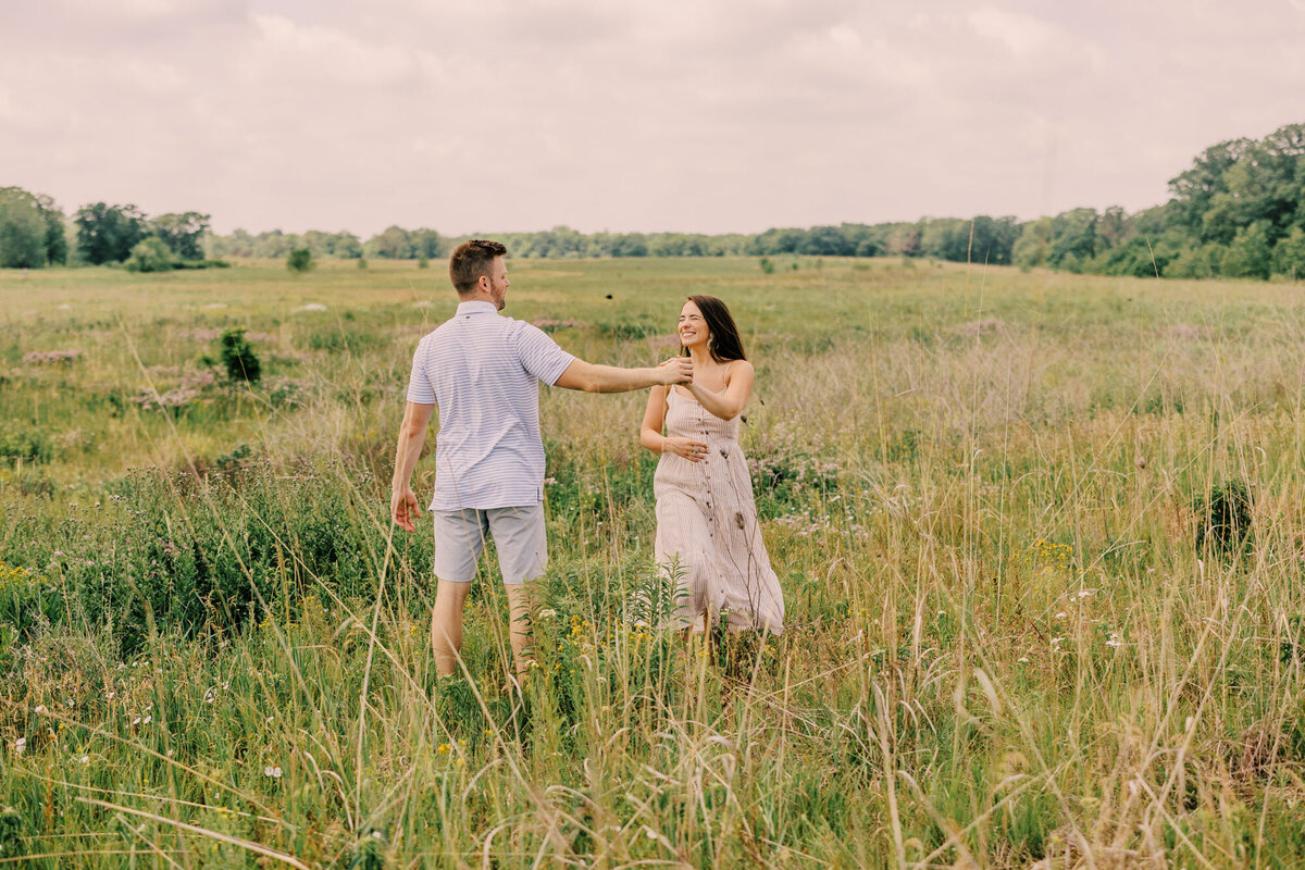 A Fort Sheridan engagement photo in Illinois