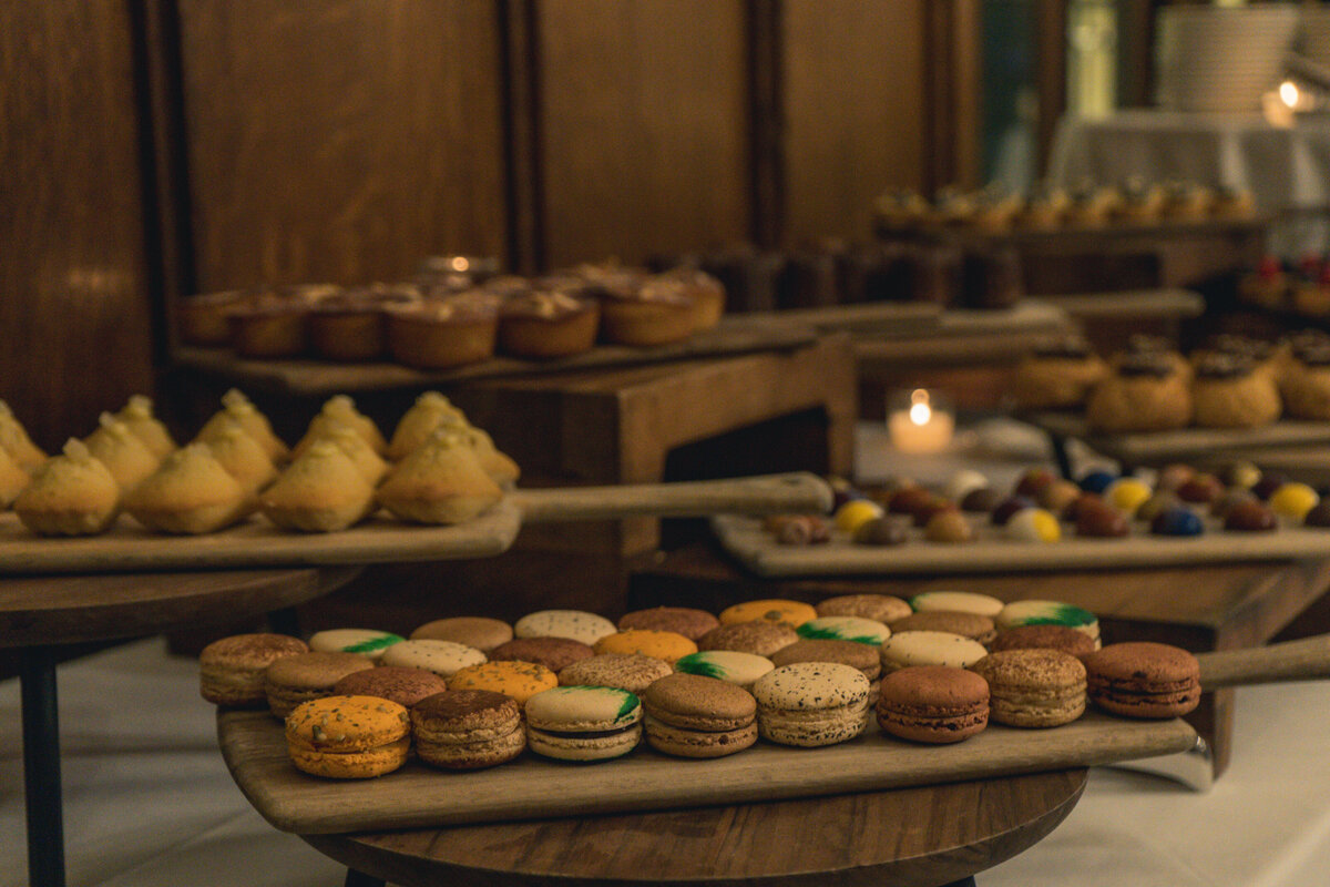 fall - chicago - athletic - association - wedding - chicago