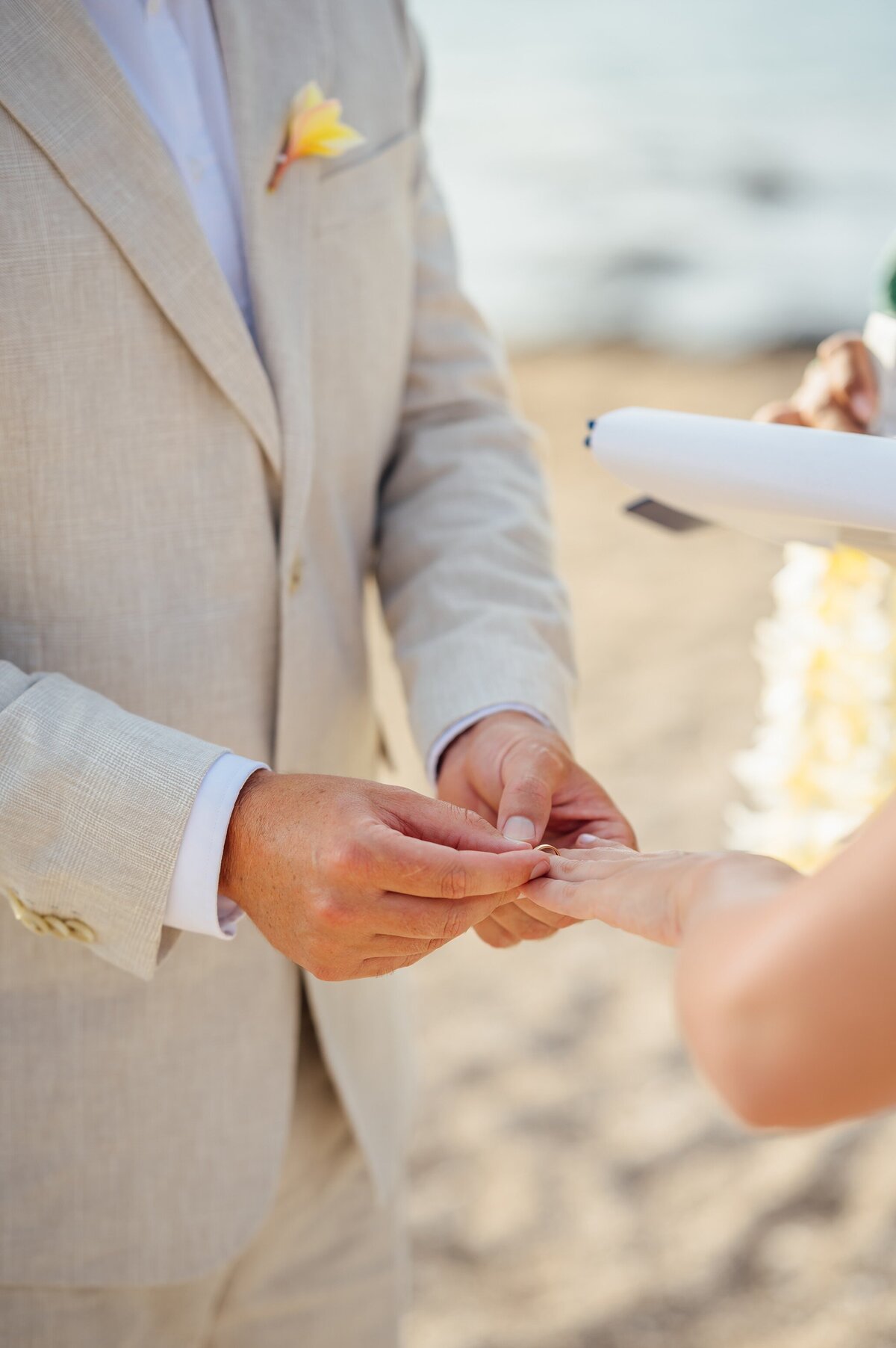mahaiula-beach-elopement_0026