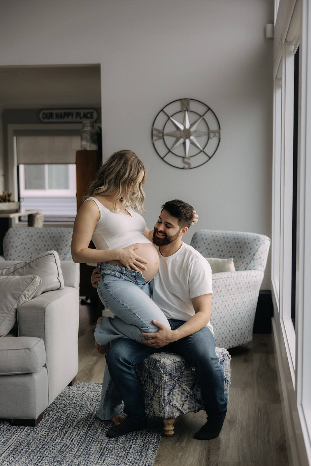 At home maternity session in the Finger Lakes