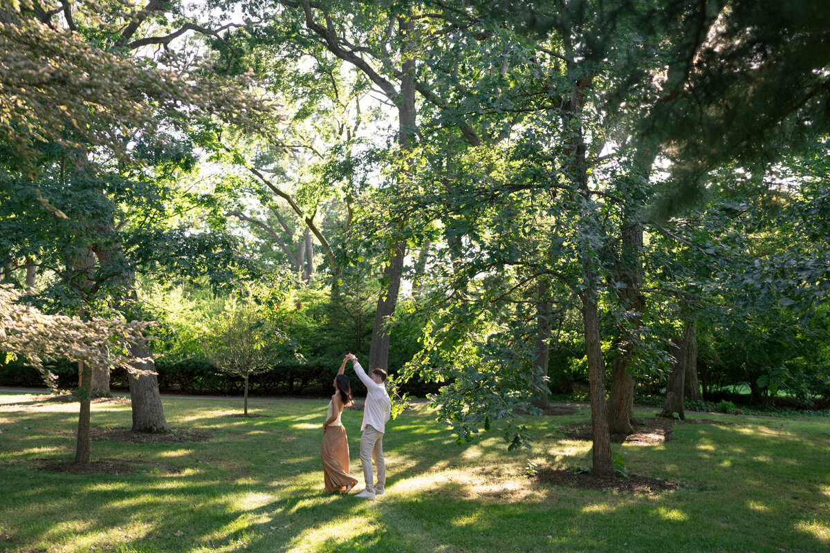 Aspen-Avenue-Chicago-Wedding-Photographer-Engagement-Session-Northwestern-University-Evanston-Prada-Puppy-Editorial-Candid-Stylist-Beach-15