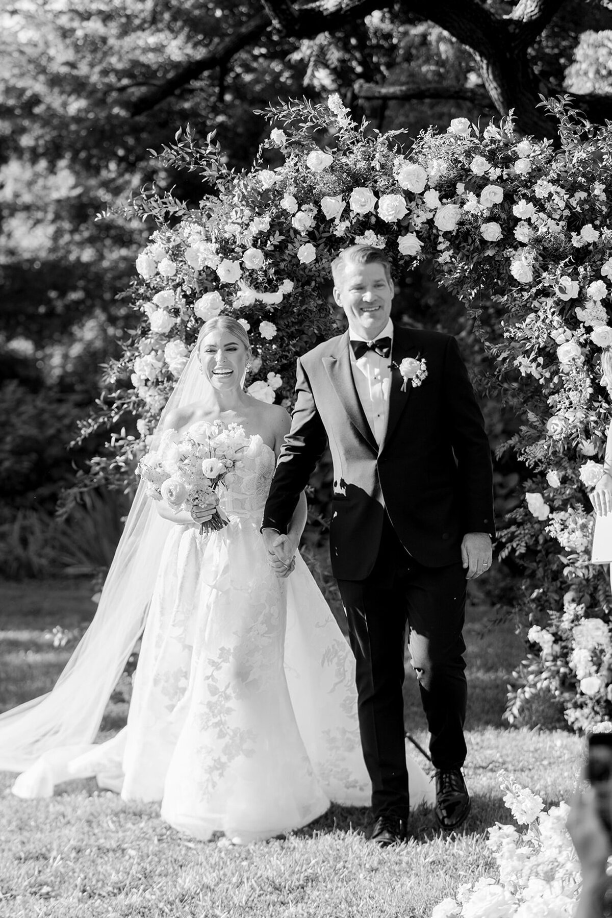 Grace-Brown-Photography-Bellevue-Hall-Tented-Wedding_053