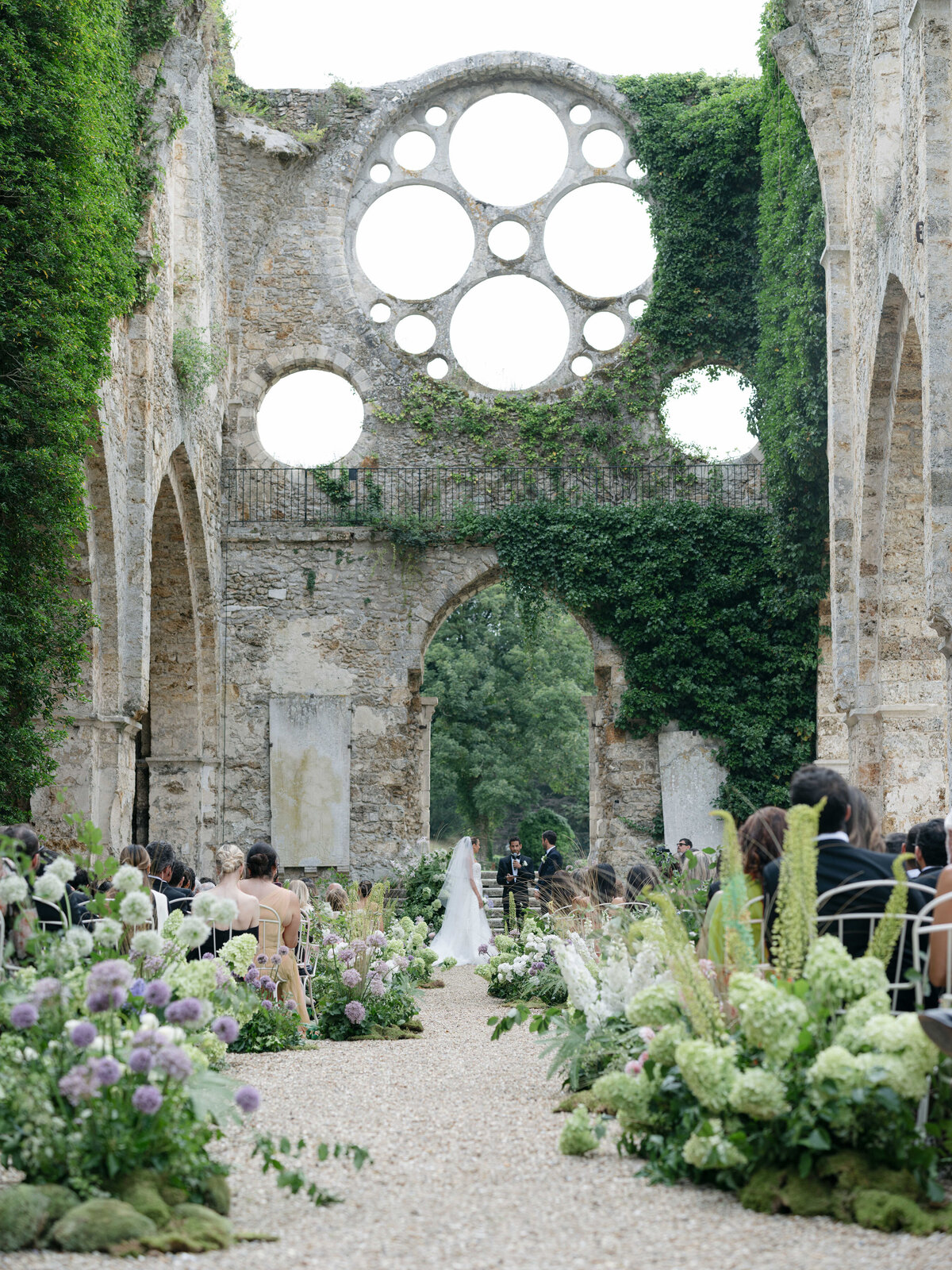 Abbaye-des-vaux-de-Cernay-Floraison