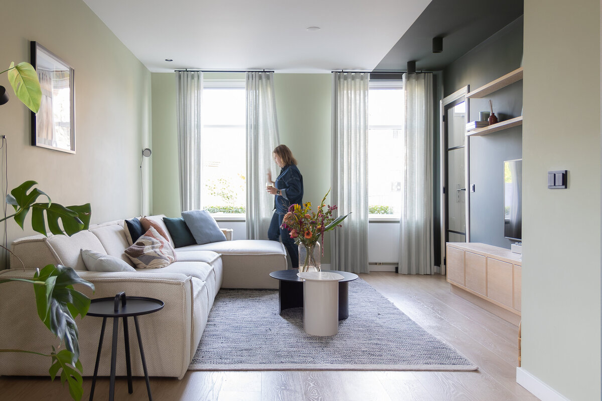 eindresultaat-project-dordrecht-interieurontwerp-verbouwing-jaren-30-woning-Dubbeldam-totaalbeeld-zithoek