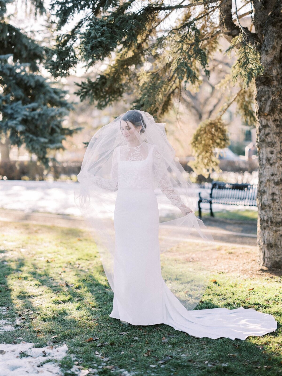 calgary_wedding_photographers_nicole_sarah_officers_inn_JB-307_websize