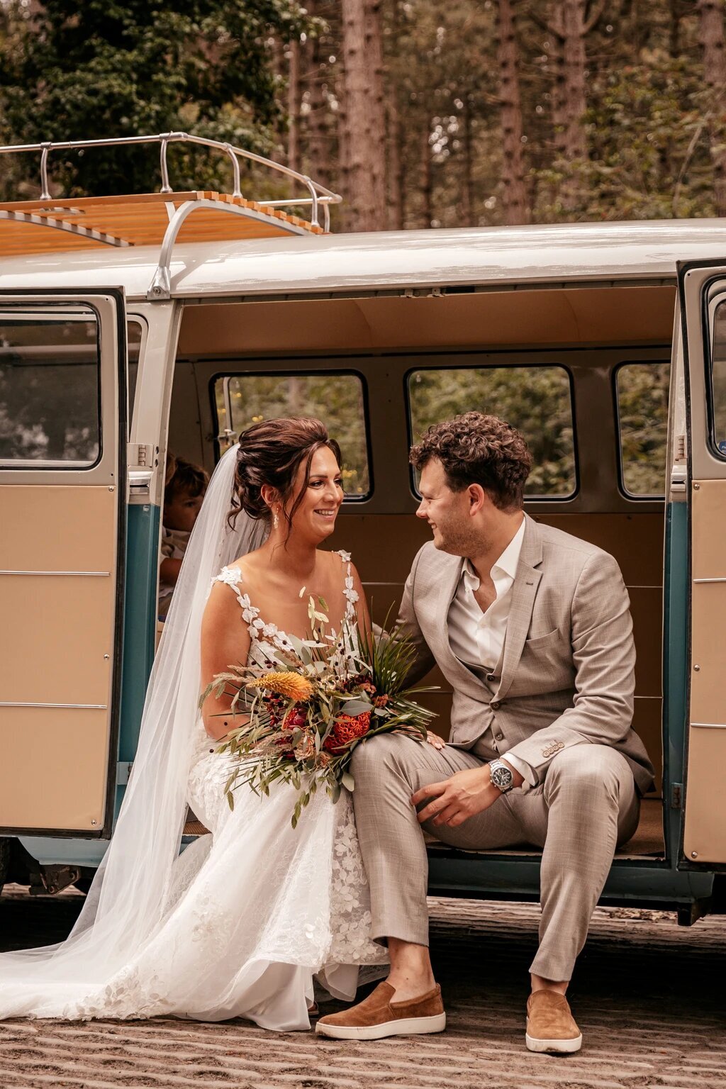 man en vrouw bruiloft