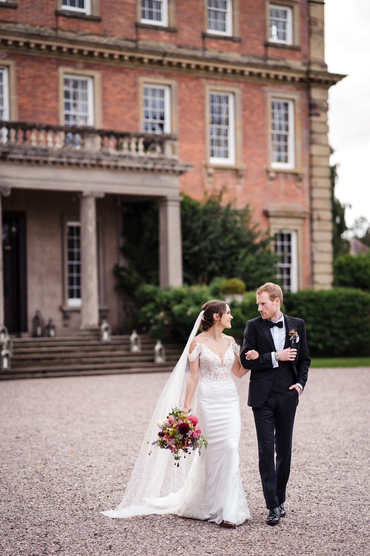 colourful-davenport-house-wedding-photography-557