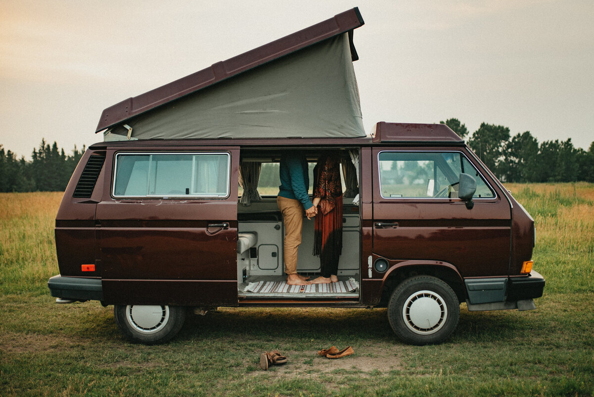 REVELASHSTUDIO-COUPLES-SPRING-VANLIFE-07