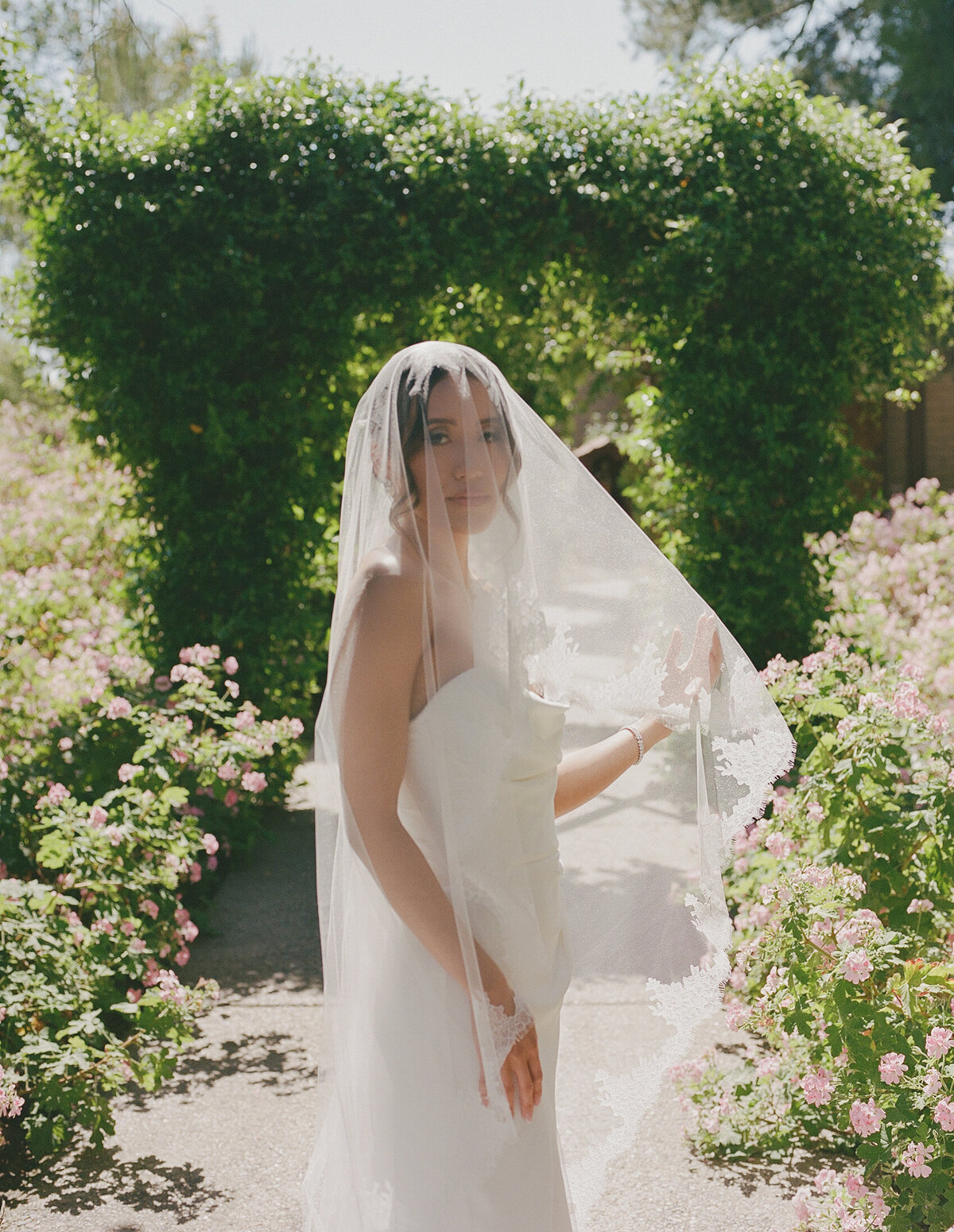 nikki_travis_etherialgardens_wedding_film-156