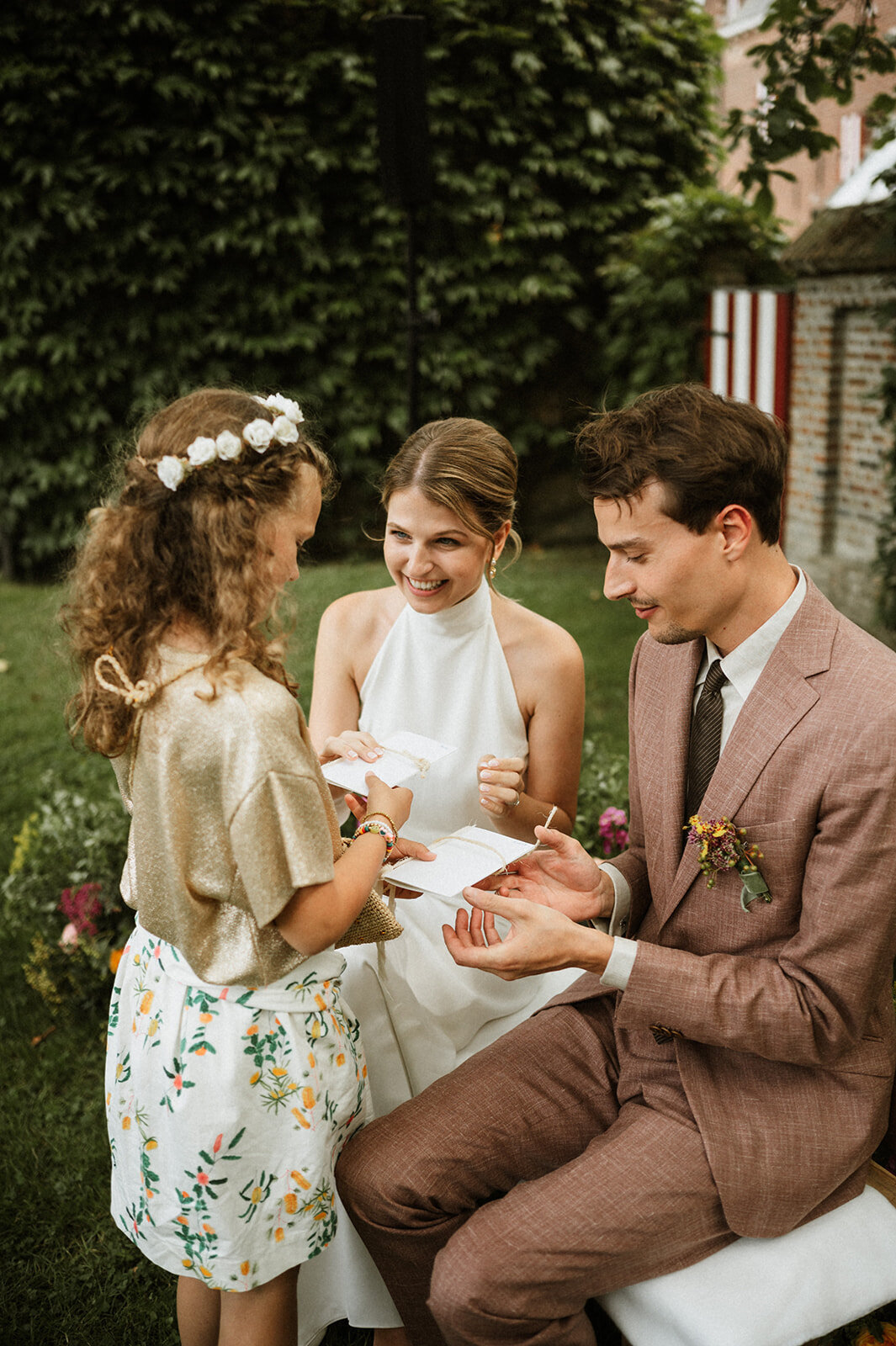Herentals, salon weddings, moody, authentiek, alternatief trouwen,bruid, 2026, elopent, intiem, spontaan, tijdloos, trouwfotograaf, antwerpen - ceremonie-196