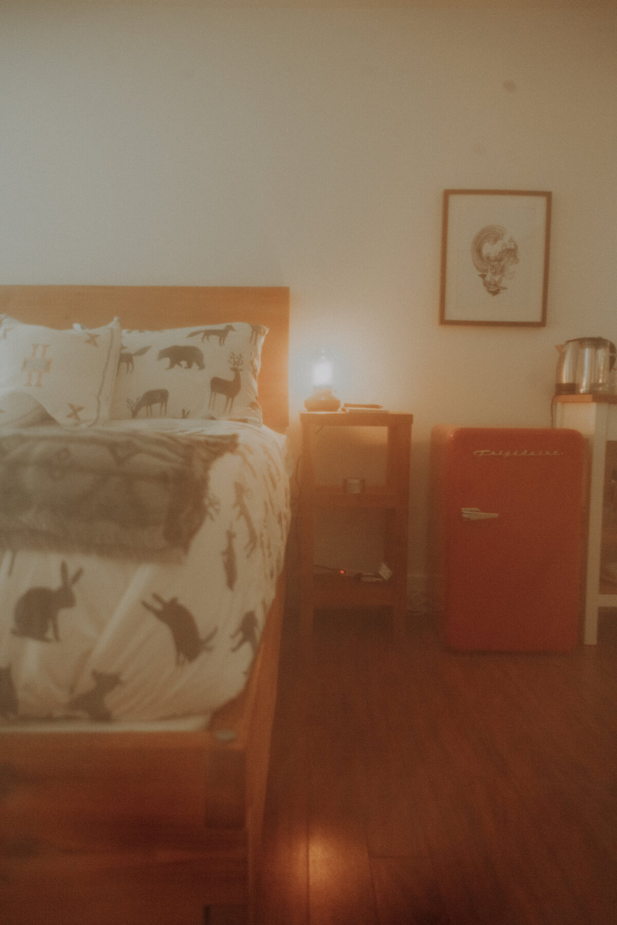 Sleepy Bear Guest House Airbnb Photography Session Ucluelet British Columbia 45425