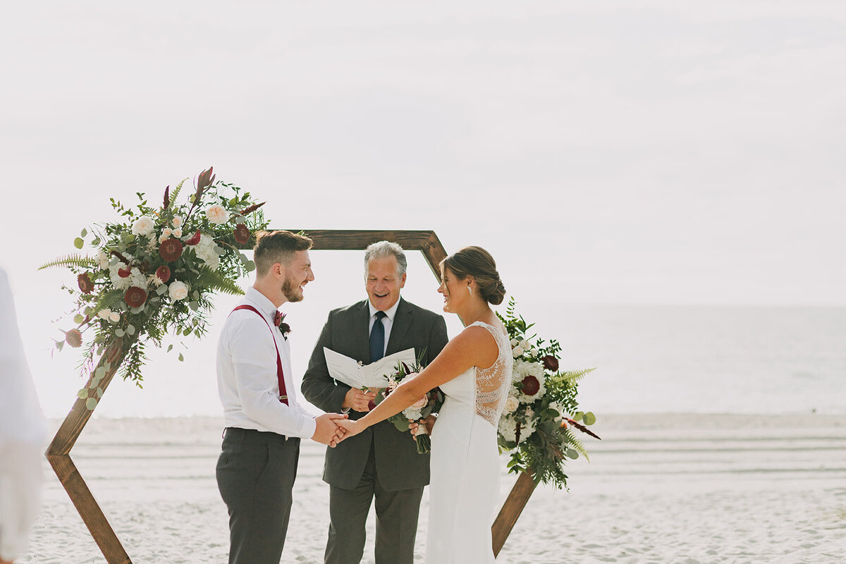 amber-mcwhorter-photo-florida-elopement-lions-club-treasure-island-chantilly-chic-celebrations-4