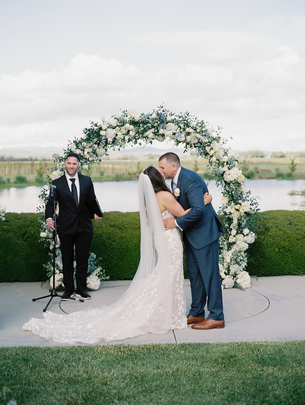 Luxury-Wedding-The-Barn-at-Harrow-Cellars-Sonoma-CA130