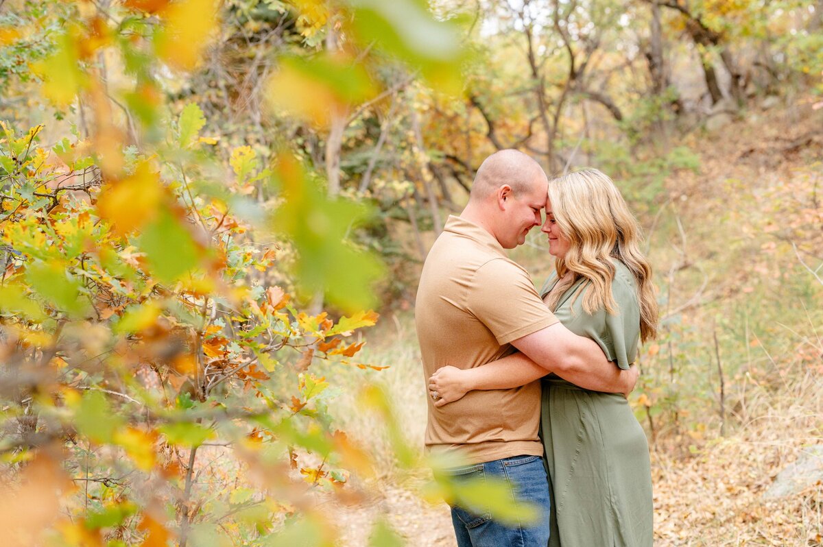 Colorado-Springs-CO-fall-mini-session-Bear-Creek-Magnolia-and-grace-photography-co-RaquelE# (1)-6