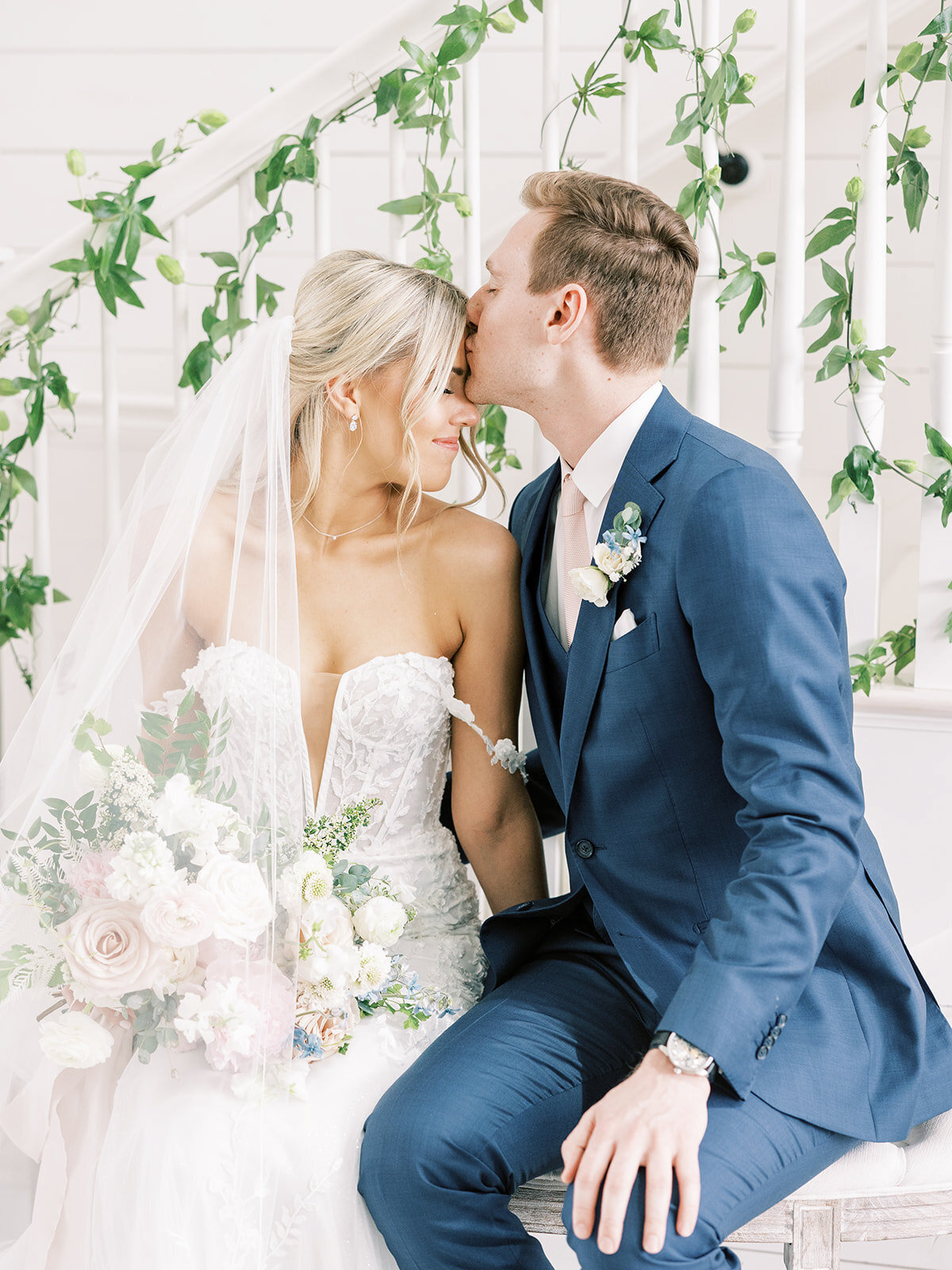 Lindsey Taylor Photography Providence Vineyard Chicago Wedding Photographer-19