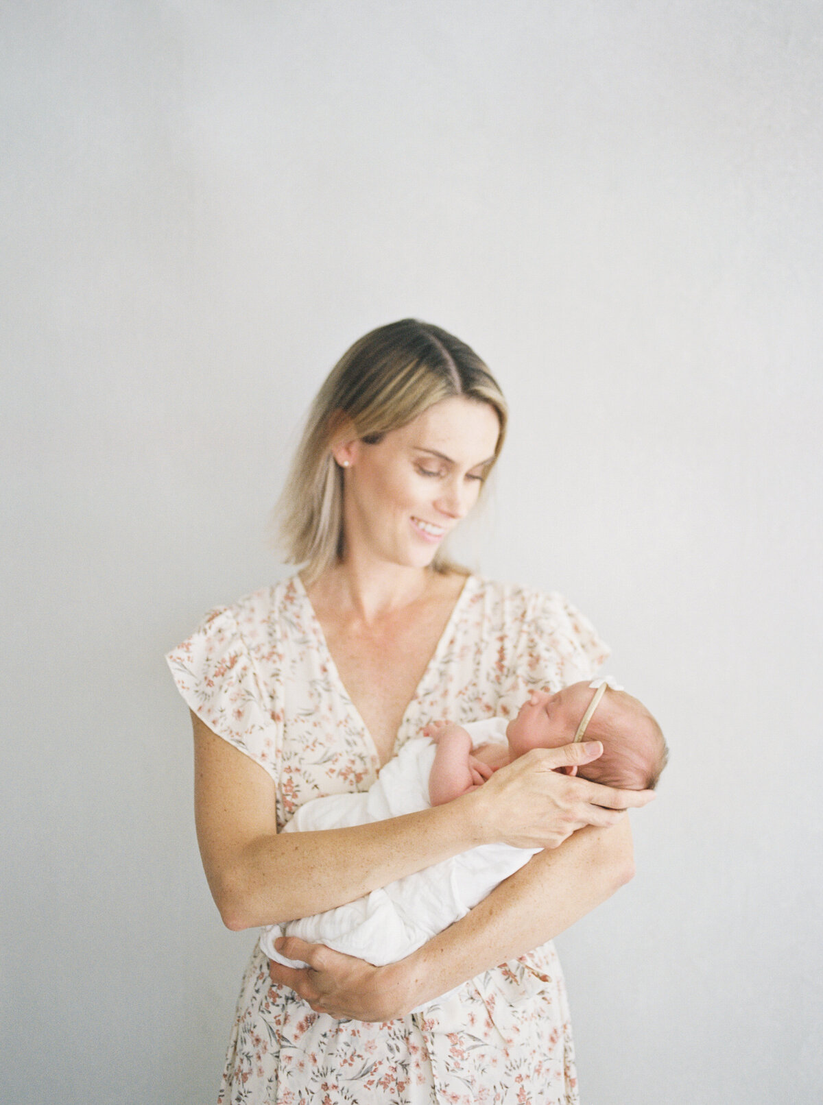 best-northern-virginia-newborn-photographer-studio-photo10