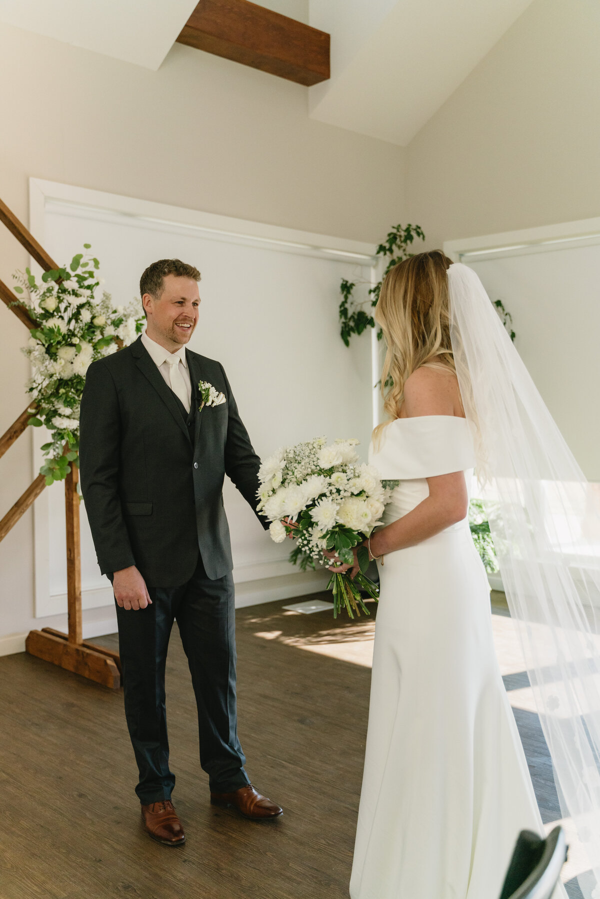 Regina Wedding Planner08119