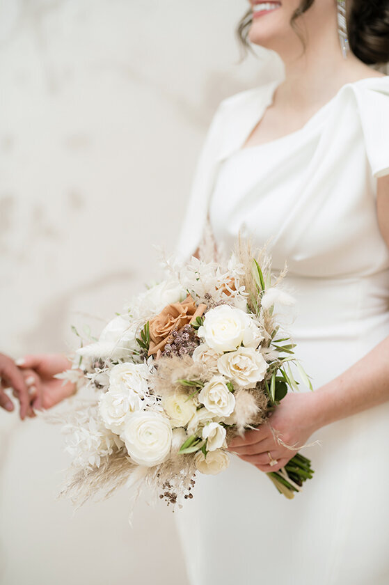 bride at the viceroy hotel in chicago on her wedding day