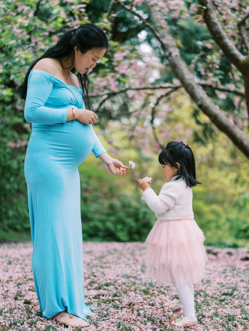 Tanya Zagumenov Washington Park Arboretum Seattle Maternity Session Yanjin-104