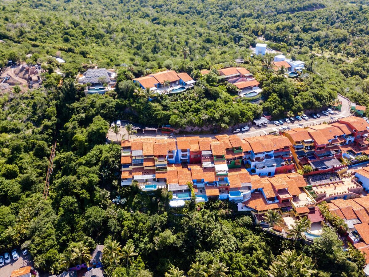 02-Constelaciones-Careyes-Aerial-Coastline-KCifuentes-0153