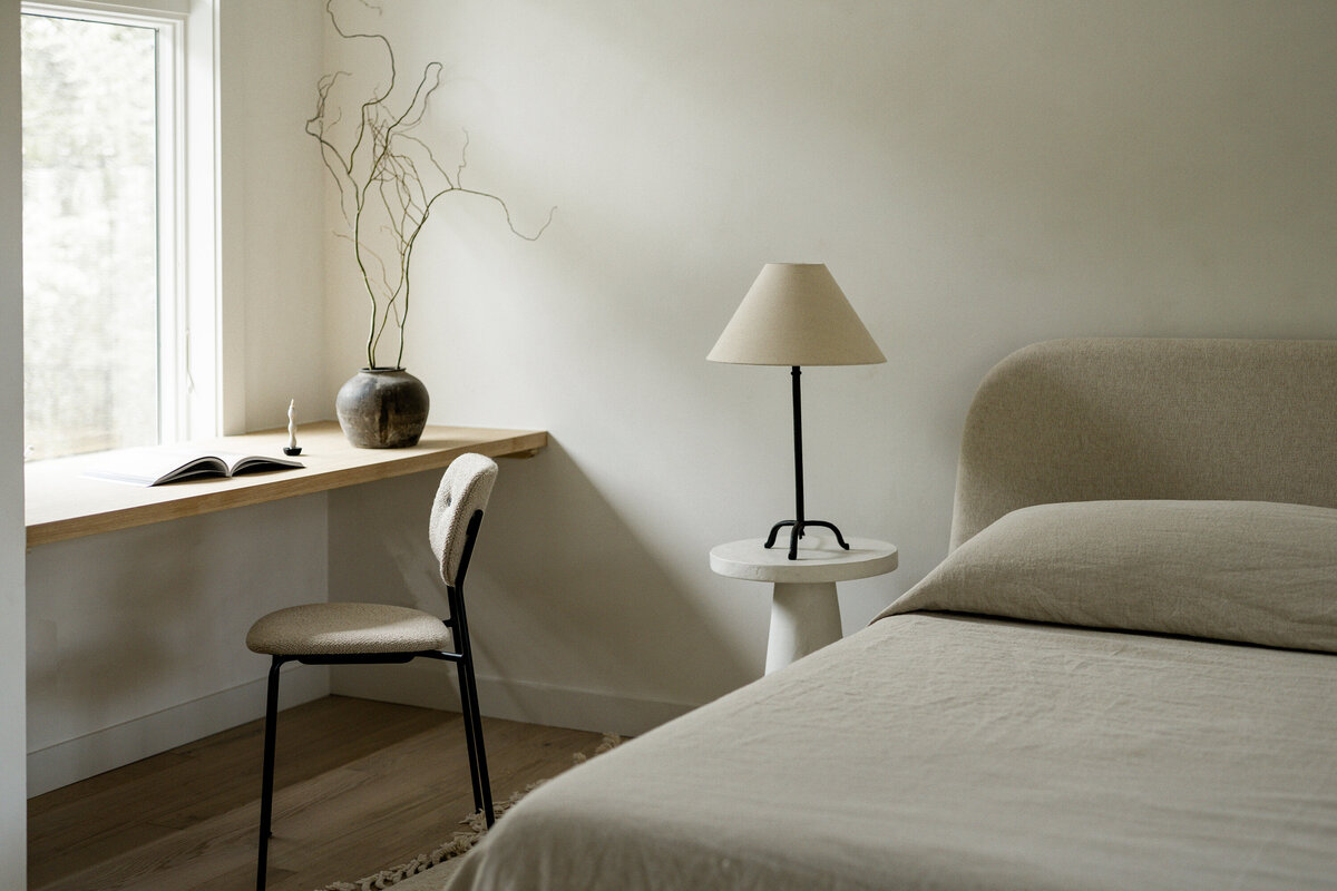 house-franc-casita-cottage-guest-house-bedroom-limewash-archway-desk-work-space-home-office-cozy-linen-drapery-bedding-austin-texas-westlake