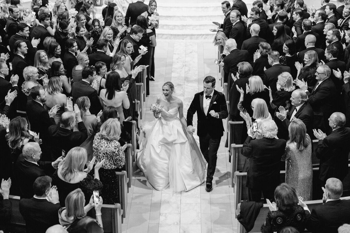 chicago-luxury-winter-wedding-at-old-st-pats-81