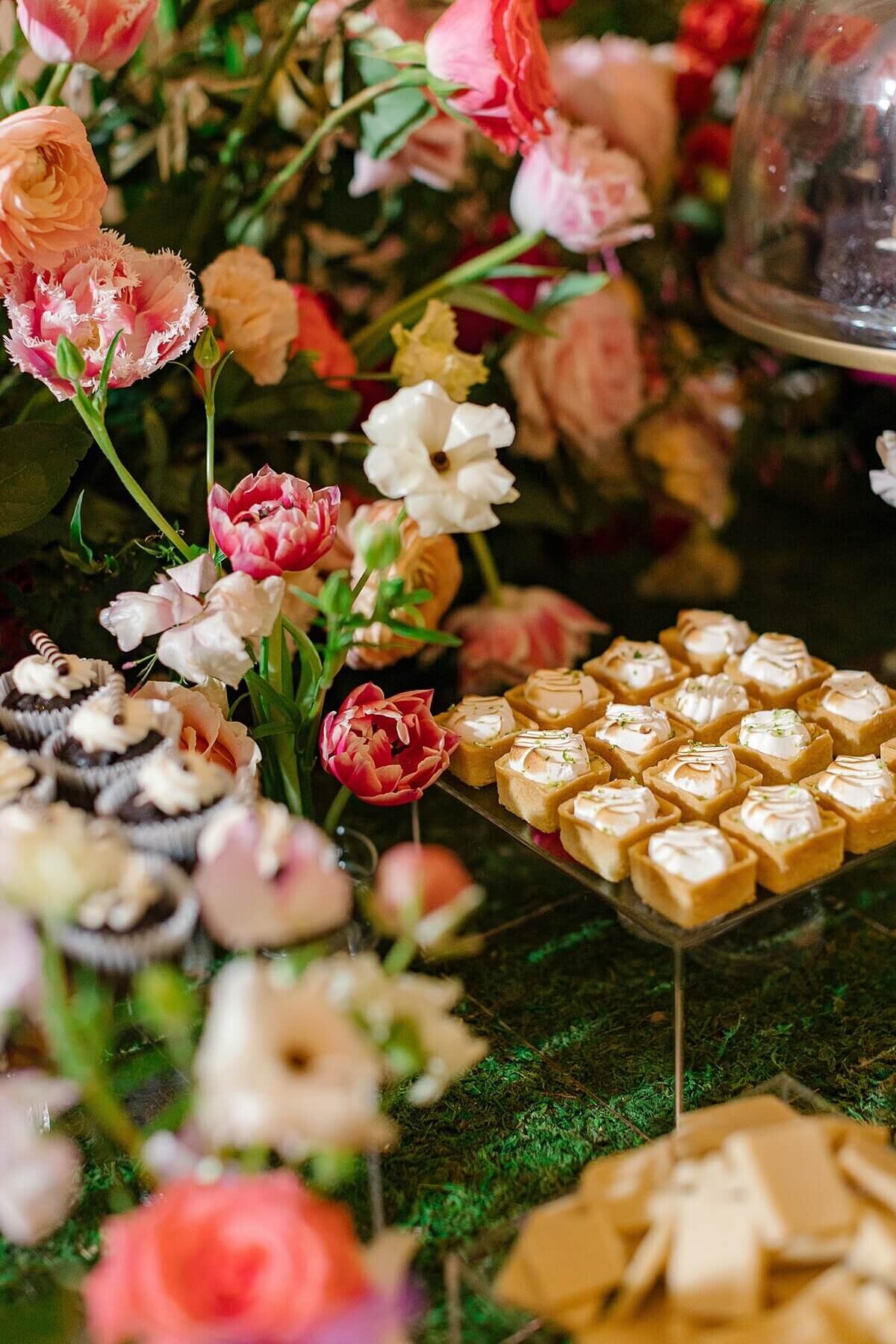 tinted-events-design-and-planning-atlanta-history-center-swan-house-wedding-Michelle-Scott-Photography-destination-wedding-planner-atlanta-tintedevents.com-745Florals-Flowers-by-Yona