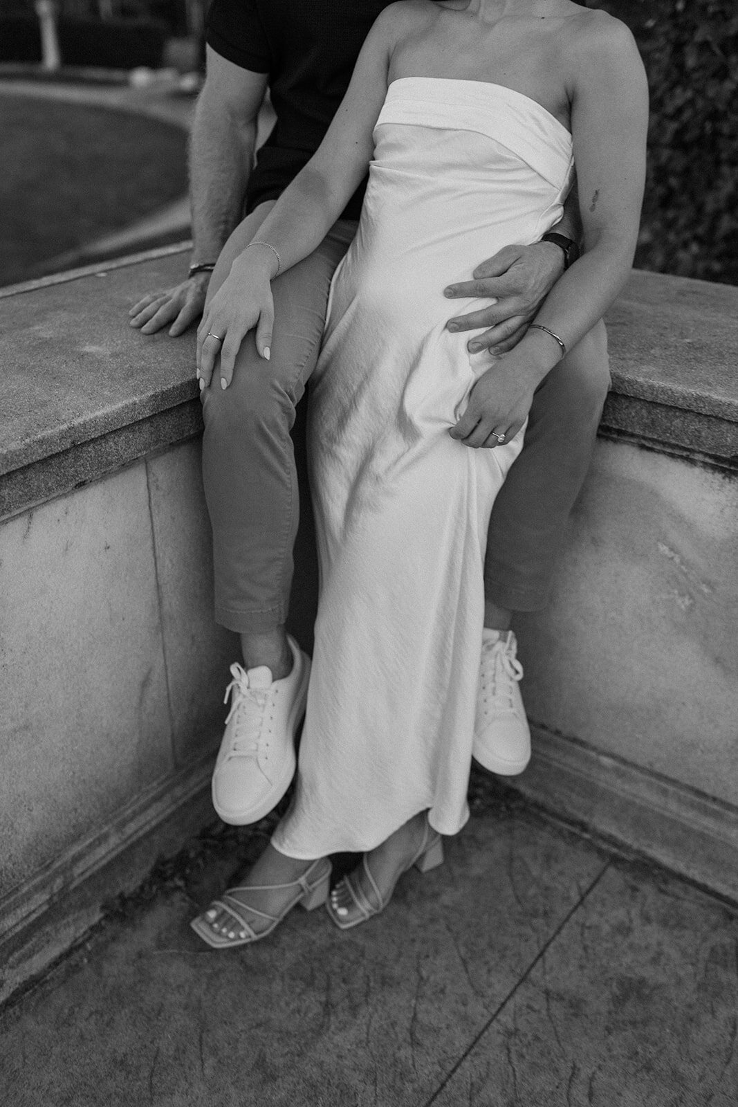 timeless-estate-engagement-photoshoot-1