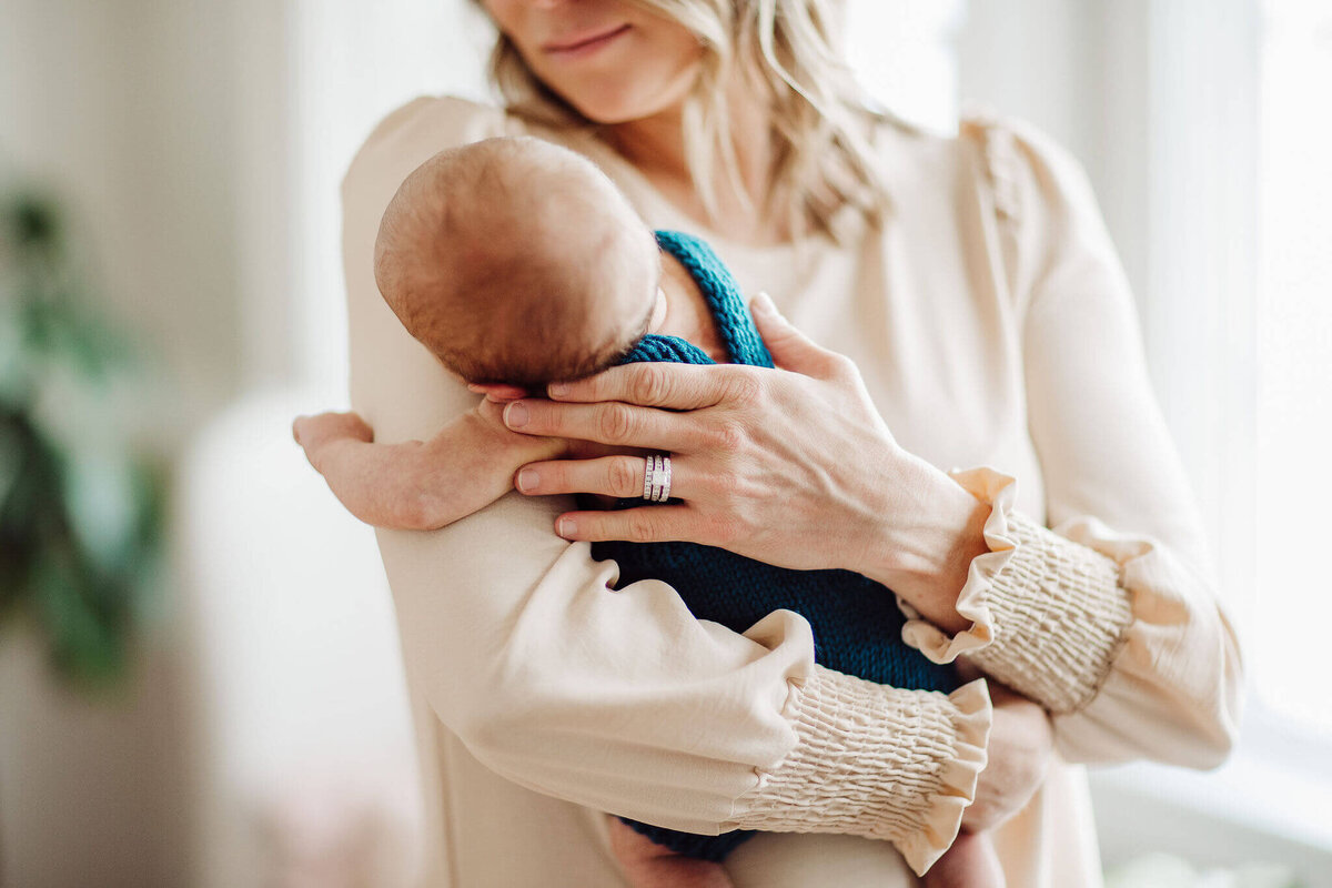 Harrisonburg-Newborn-Photographer-2-349