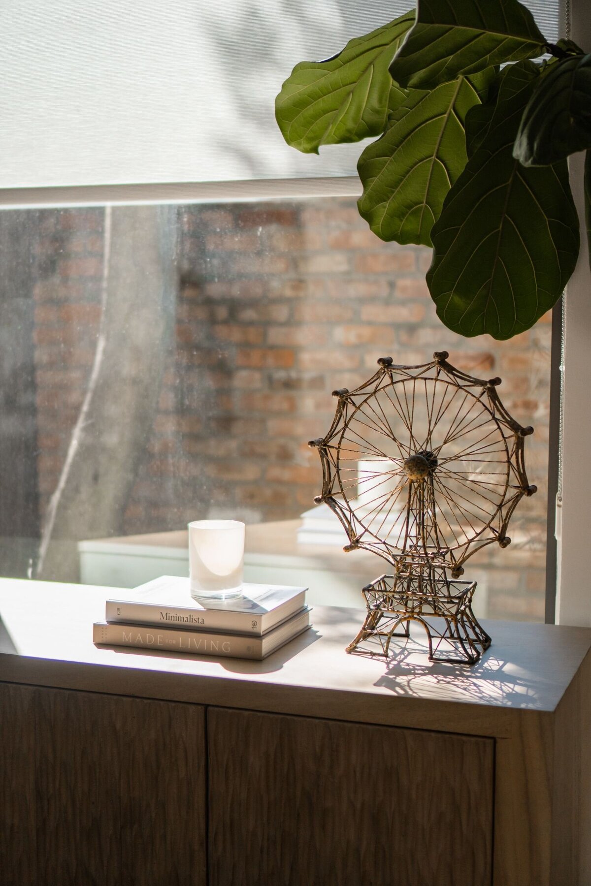 rebekah-nicole-interiors-ember-project-living-room-sideboard-styling