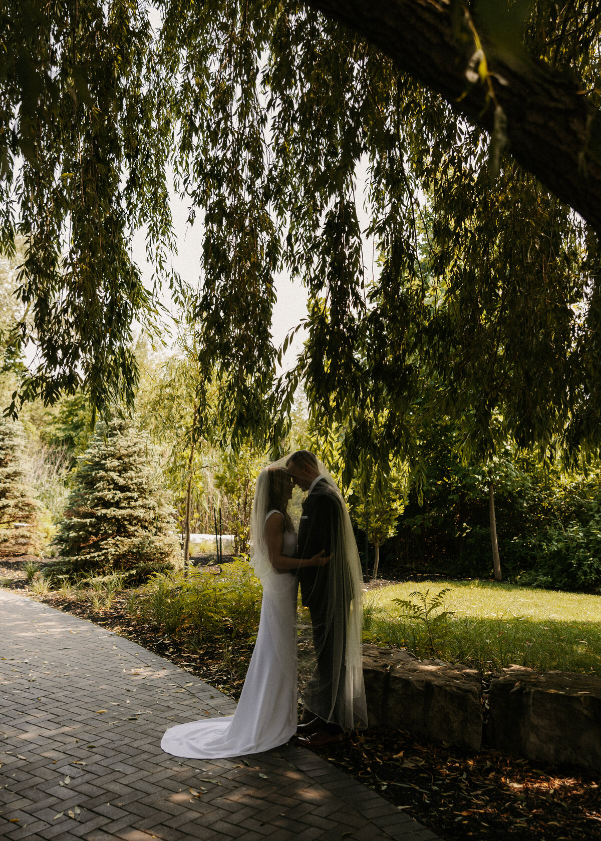 documentary wedding photographer danielle boulger photography