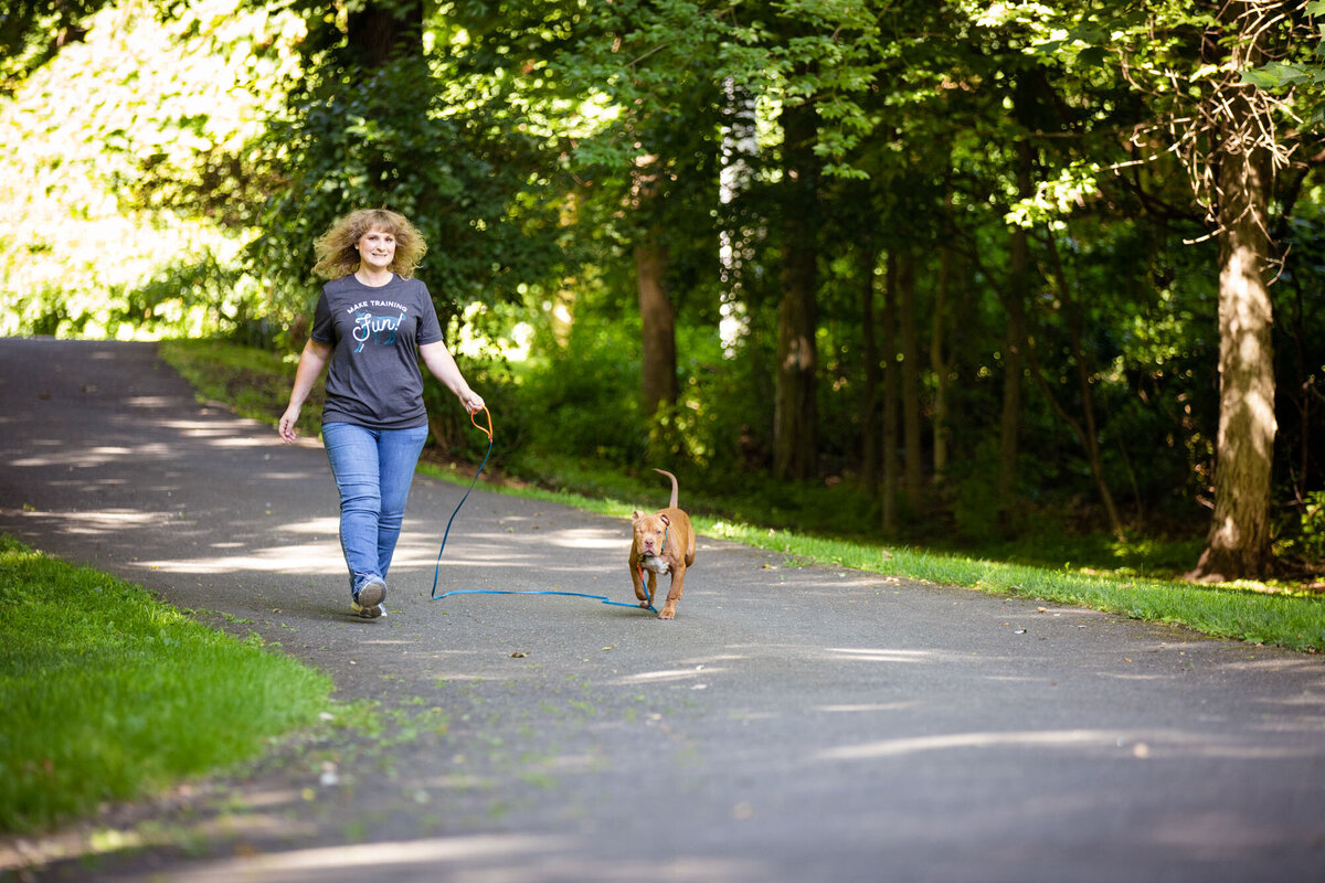 Puppy Trainer walking puppy