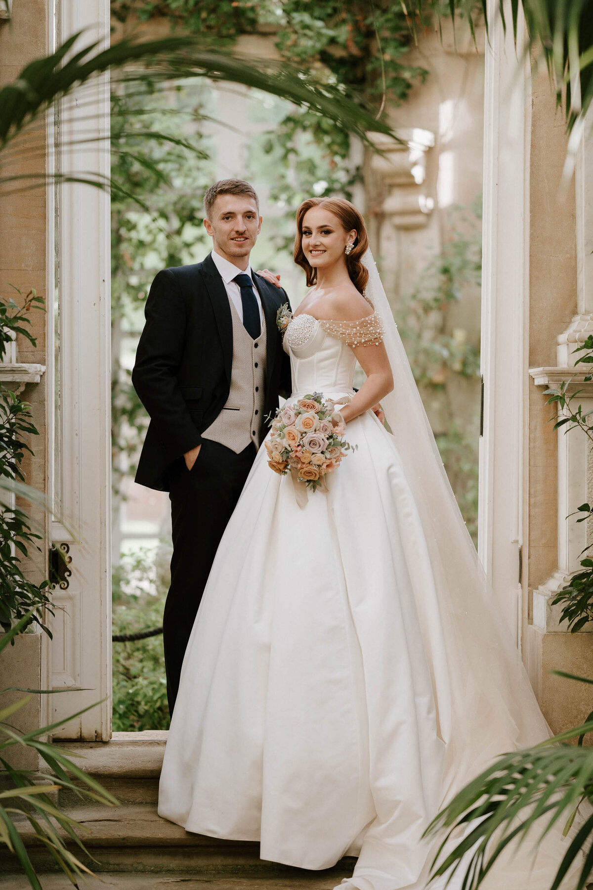 Harlaxton Manor - Wedding Photographer - Laura Williams Photography - WEB - 28