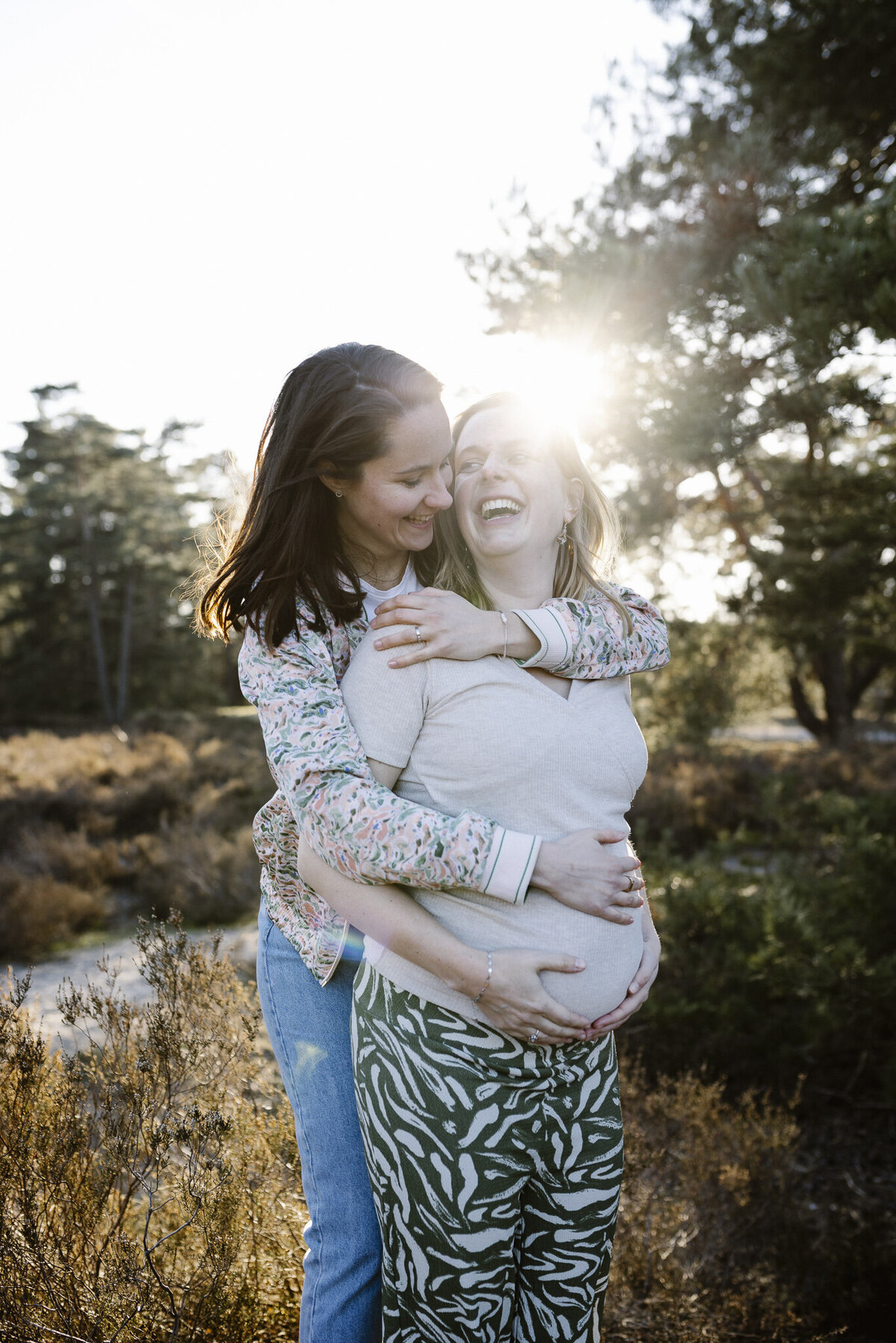 WEB - Merel en Iris Zwangerschapsshoot Soesterduinen | Samantha Bosdijk Photography-42