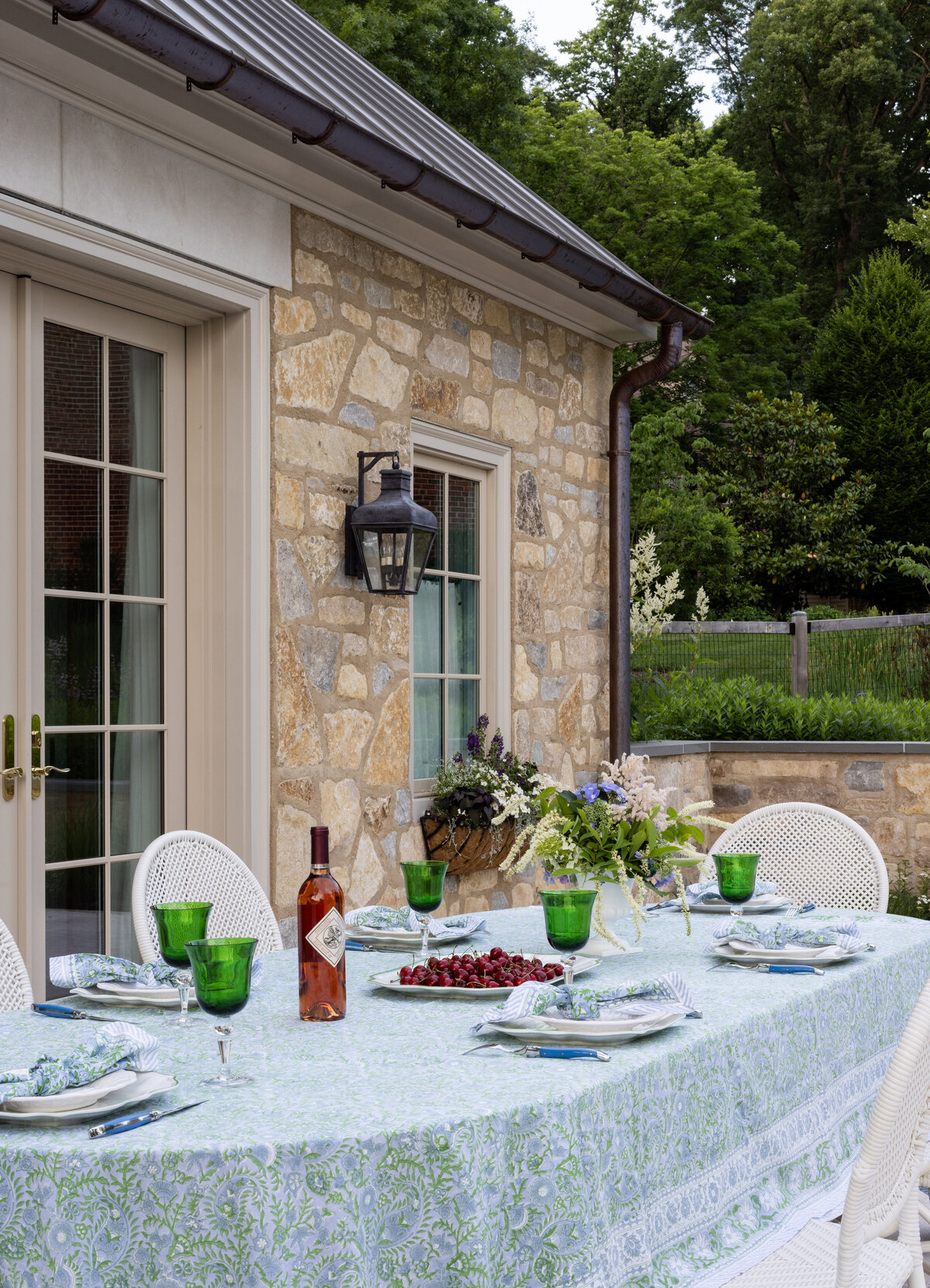 240604-Elizabeth_Reynolds_Raquel_Langworthy_PoolHouse_014