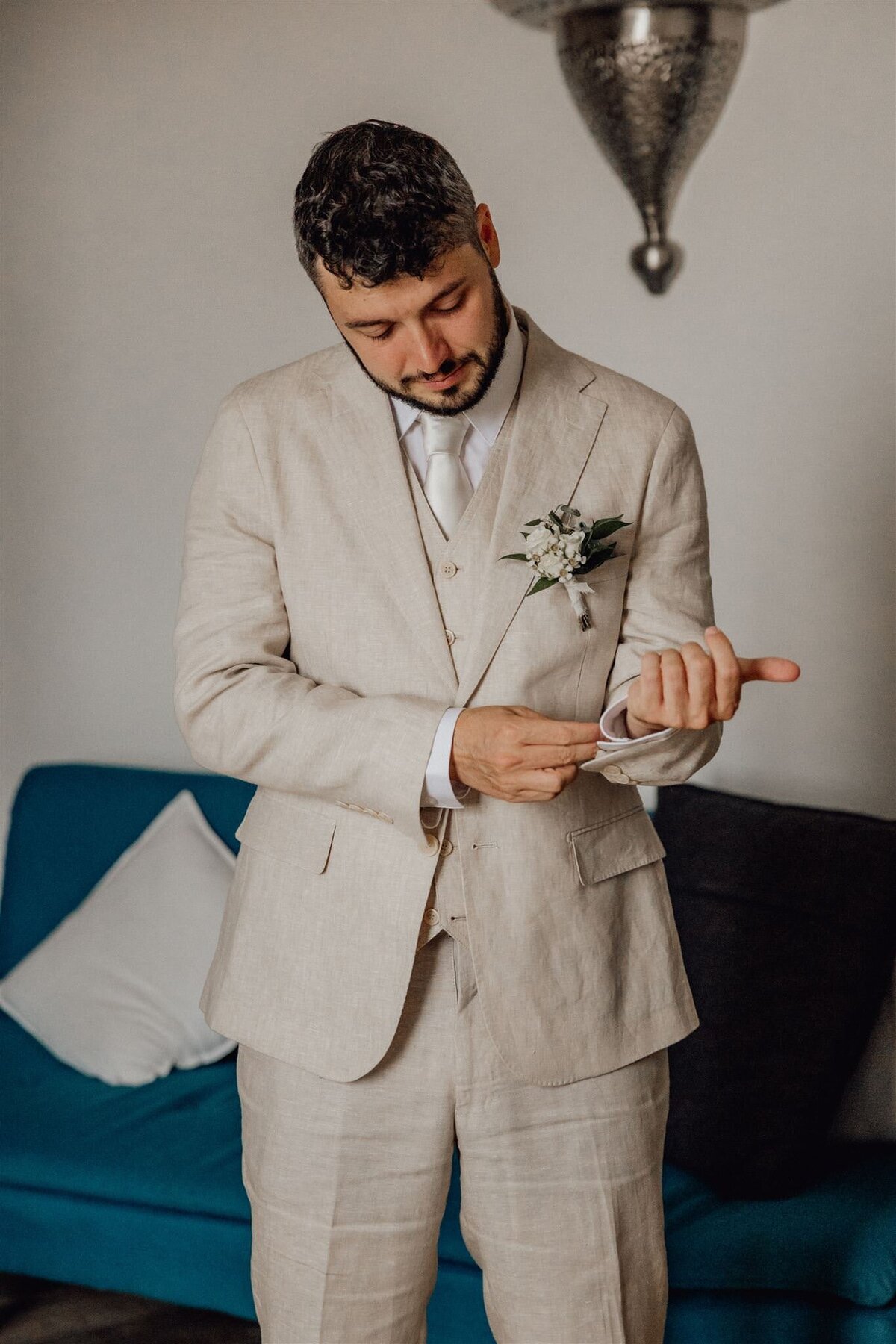 Wedding Getting Ready Toskana Groom
