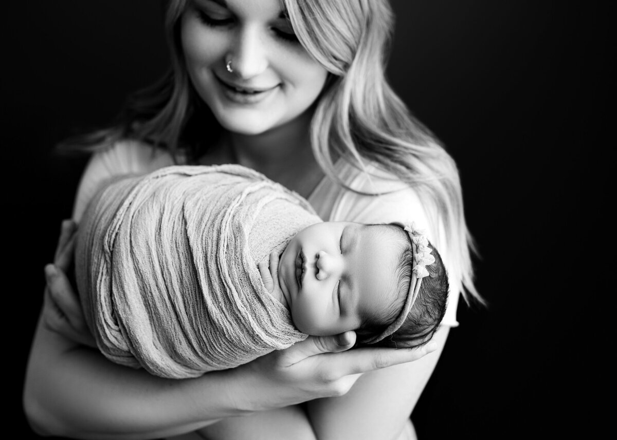Best Edmonton Newborn Photography_Kelsie Kelly Photographer 2024 Baby 23