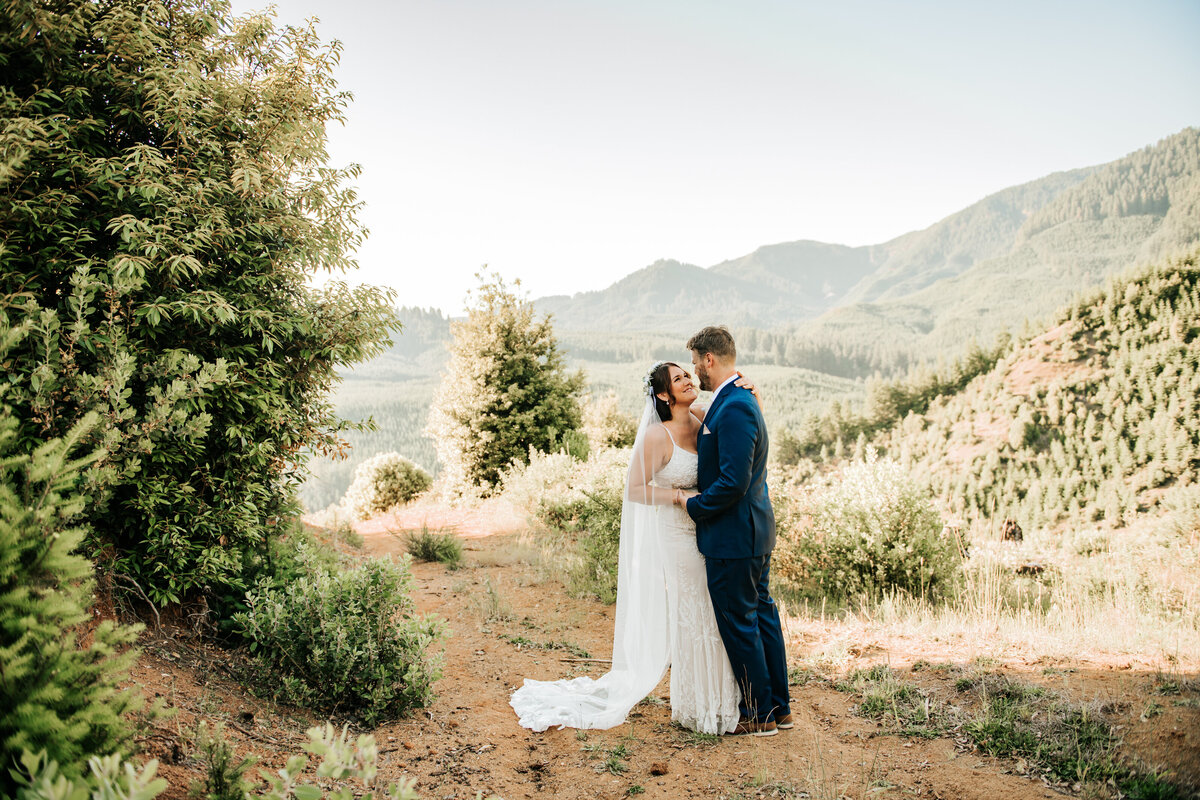 Brandi Trotter Photography-Oregon Wedding Photographer-2021-54