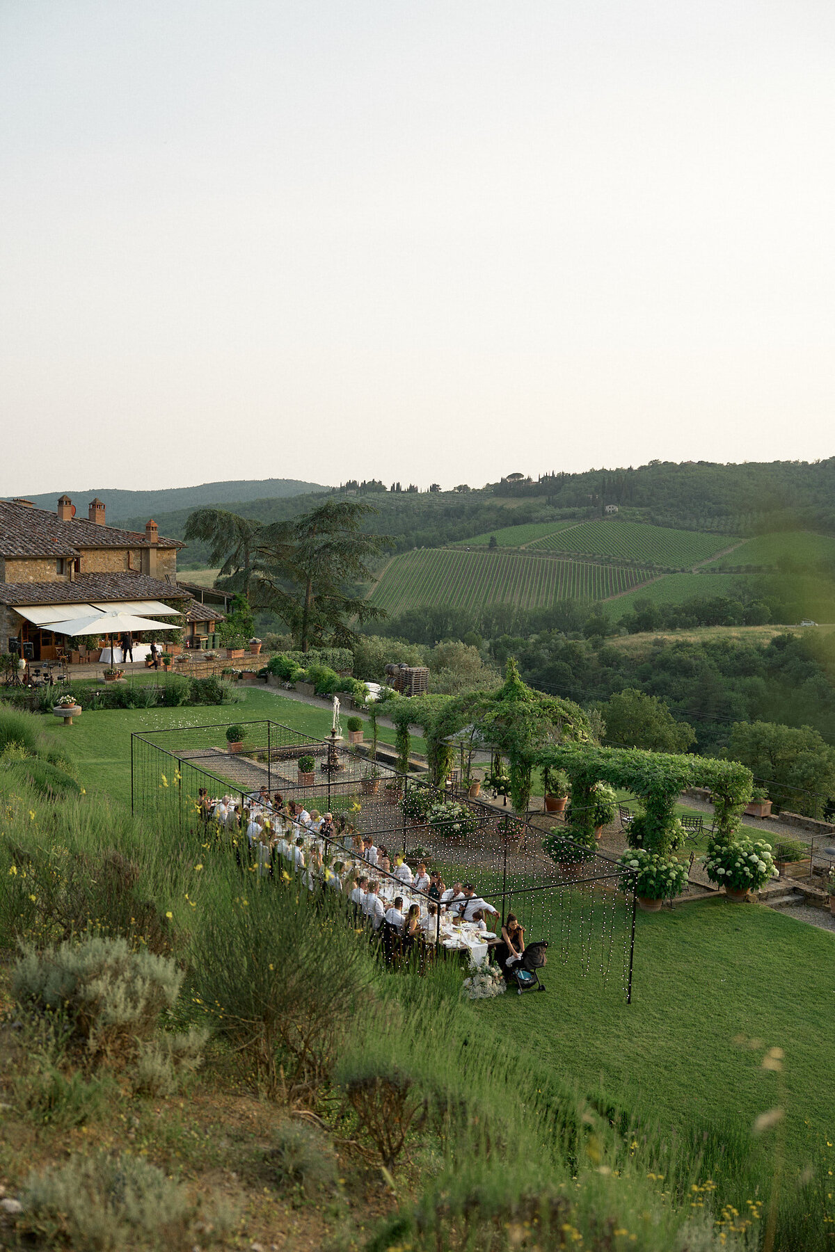 EDW-rehearsal-dinner-table-tuscany