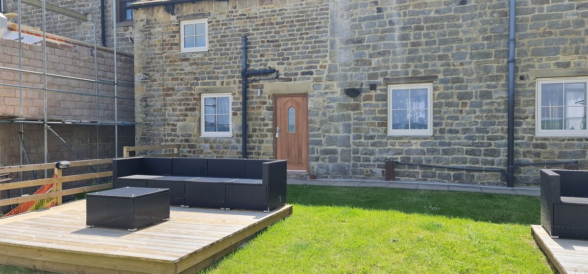 holly_house_cottages_front_view_002