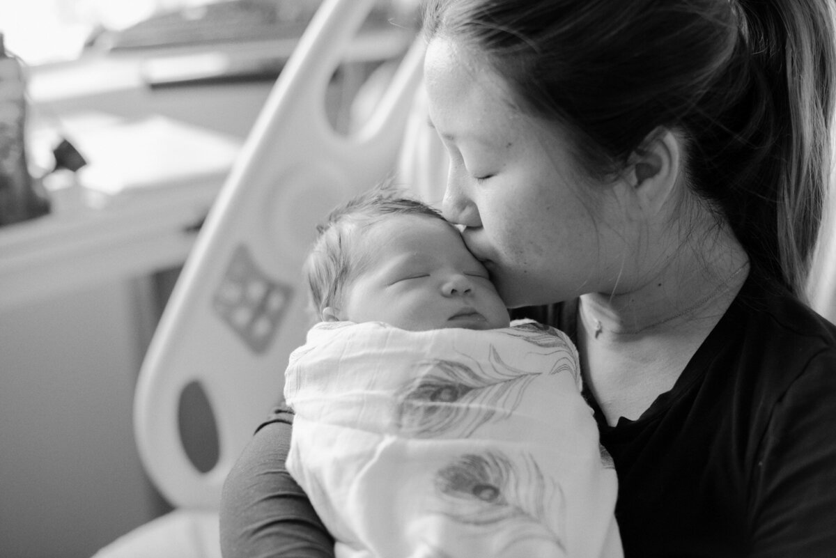 hospital-newborn-photography-16