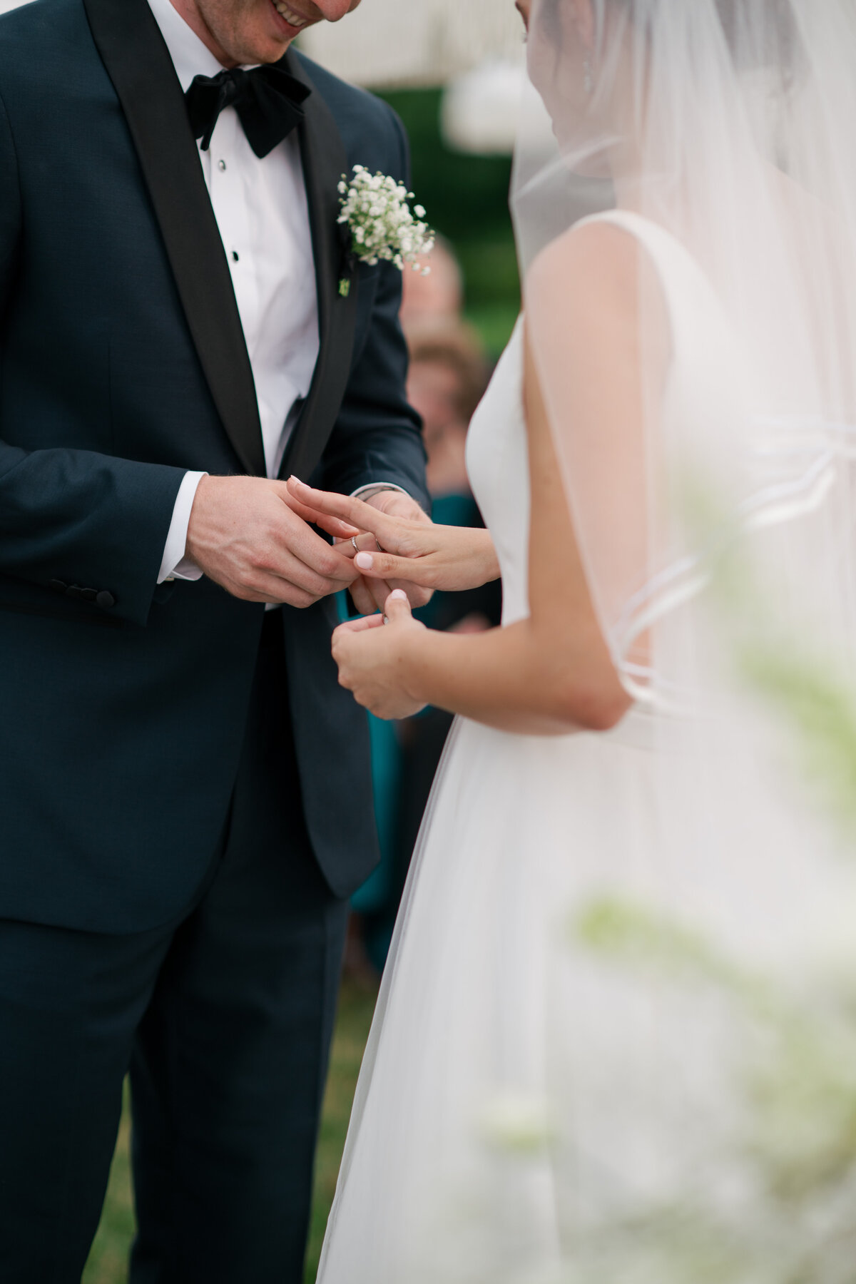 Early-Mountain-Vineyard-Wedding-by-Kiyah-C-Photography-Emma-Rye-506