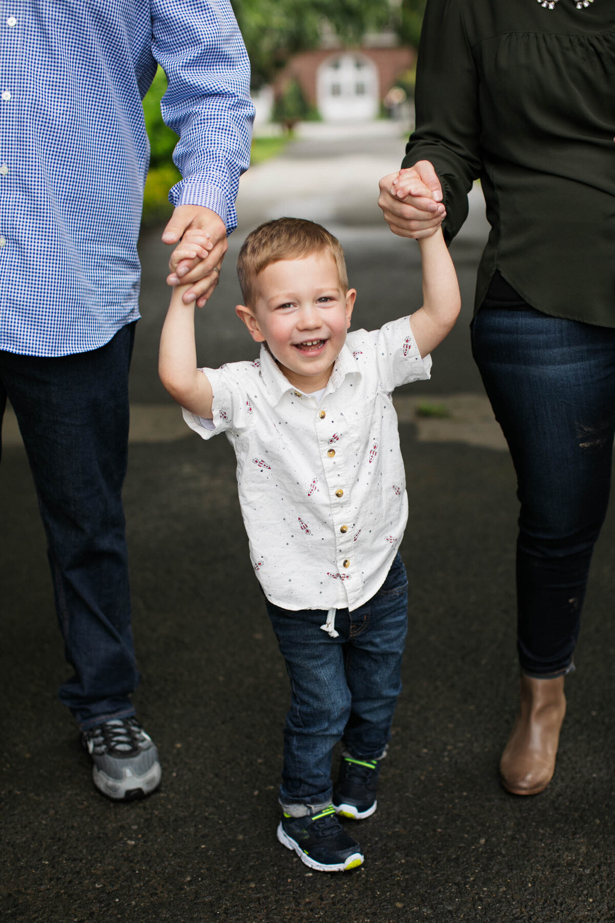 candid-natural-boston-newborn-family-photographer-zev-fisher-048