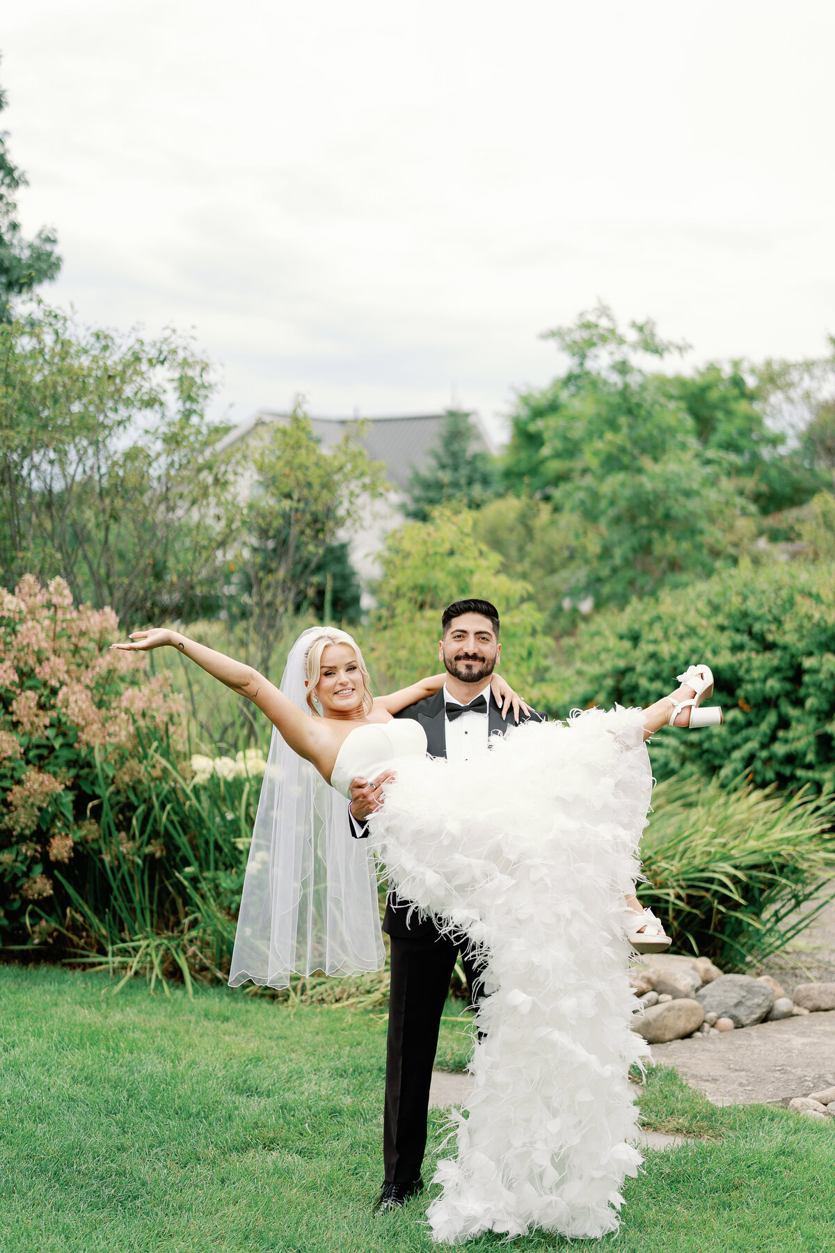 Bride + Groom Portaits-66
